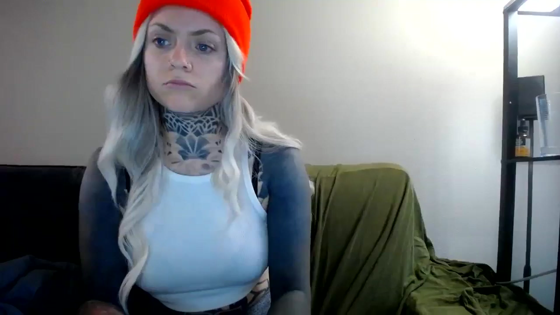 Gallery image thumbnail from ViVerdure's myfreecams stream on, 04/07/2024, 14:33 image 12 of 20