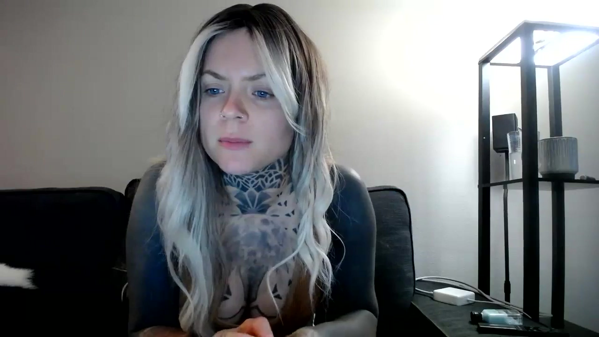 Gallery image thumbnail from ViVerdure's myfreecams stream on, 04/14/2024, 15:01 image 11 of 20