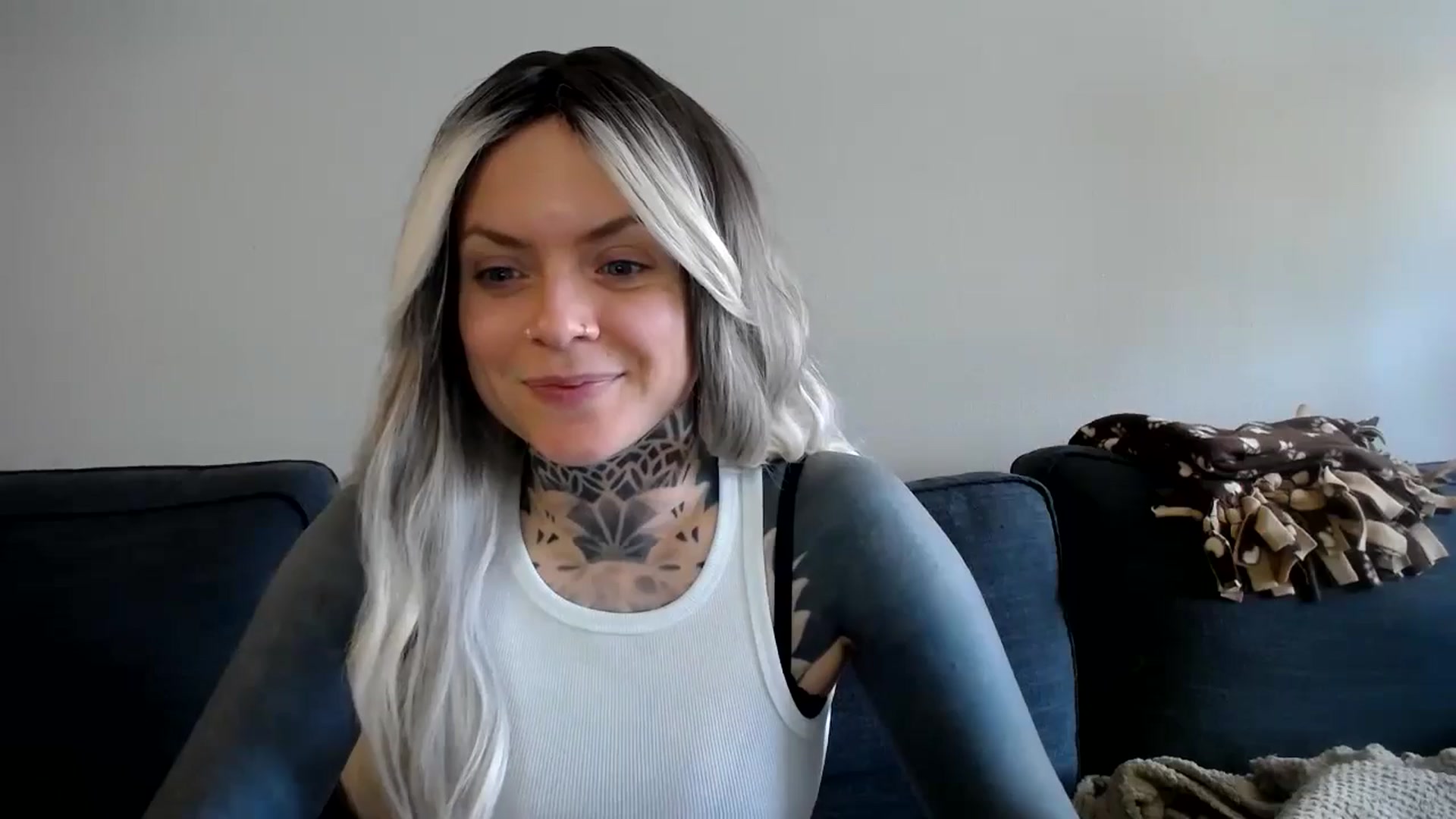 Gallery image thumbnail from ViVerdure's myfreecams stream on, 04/15/2024, 21:05 image 20 of 20