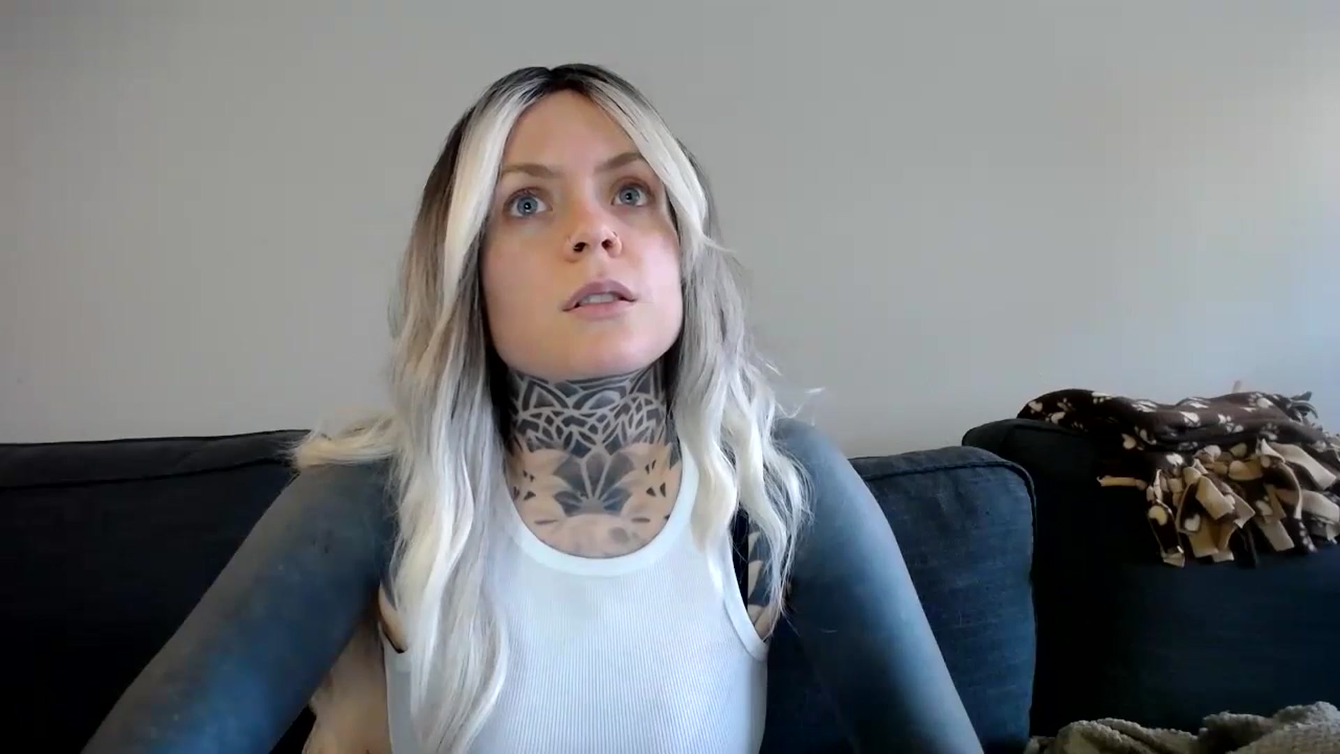 Gallery image thumbnail from ViVerdure's myfreecams stream on, 04/15/2024, 21:05 image 3 of 20