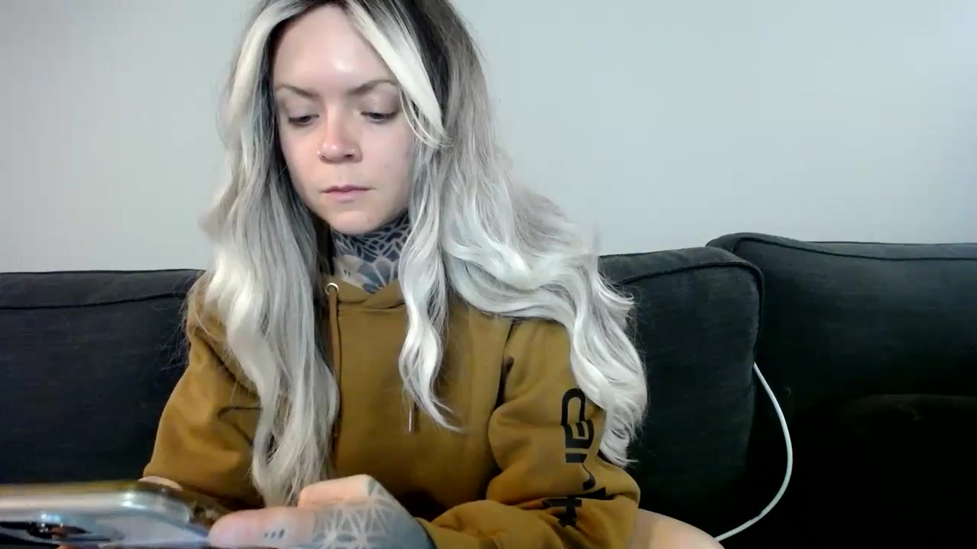 Gallery image thumbnail from ViVerdure's myfreecams stream on, 04/27/2024, 13:03 image 15 of 20