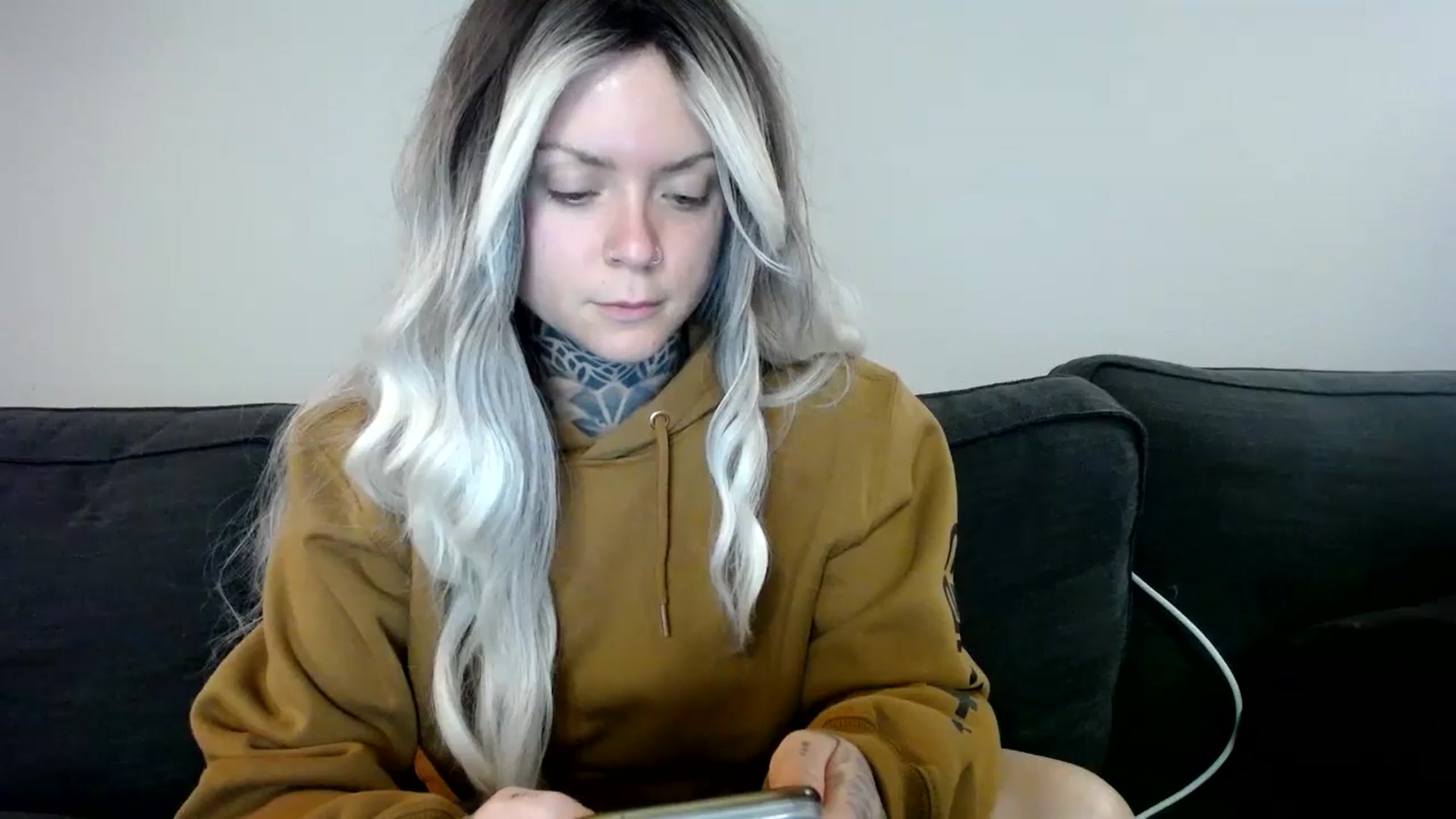 Gallery image thumbnail from ViVerdure's myfreecams stream on, 04/27/2024, 13:21 image 13 of 20