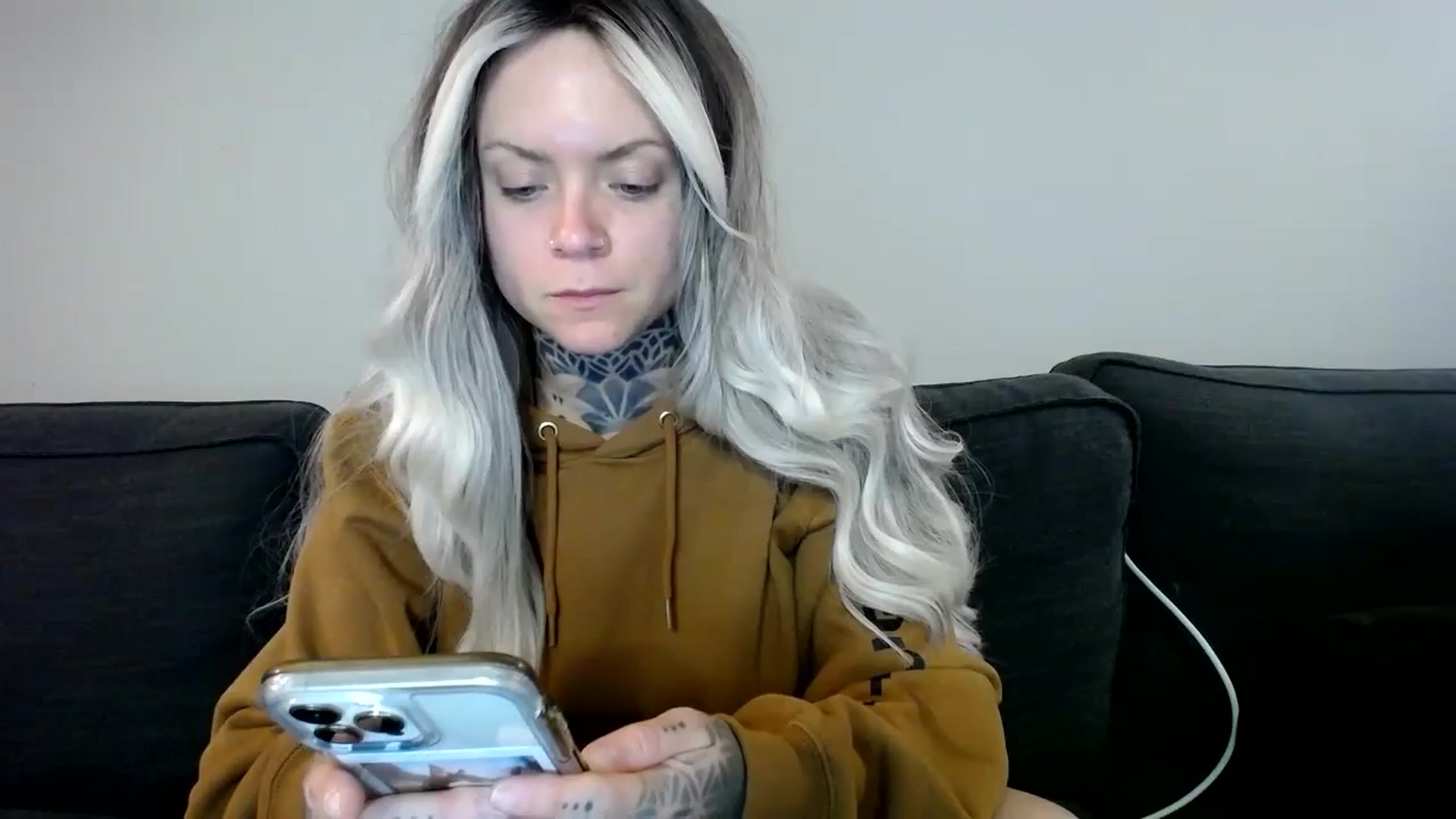 Gallery image thumbnail from ViVerdure's myfreecams stream on, 04/27/2024, 13:21 image 1 of 20