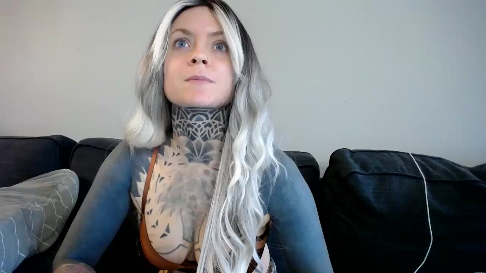 Gallery image thumbnail from ViVerdure's myfreecams stream on, 04/28/2024, 16:21 image 7 of 20