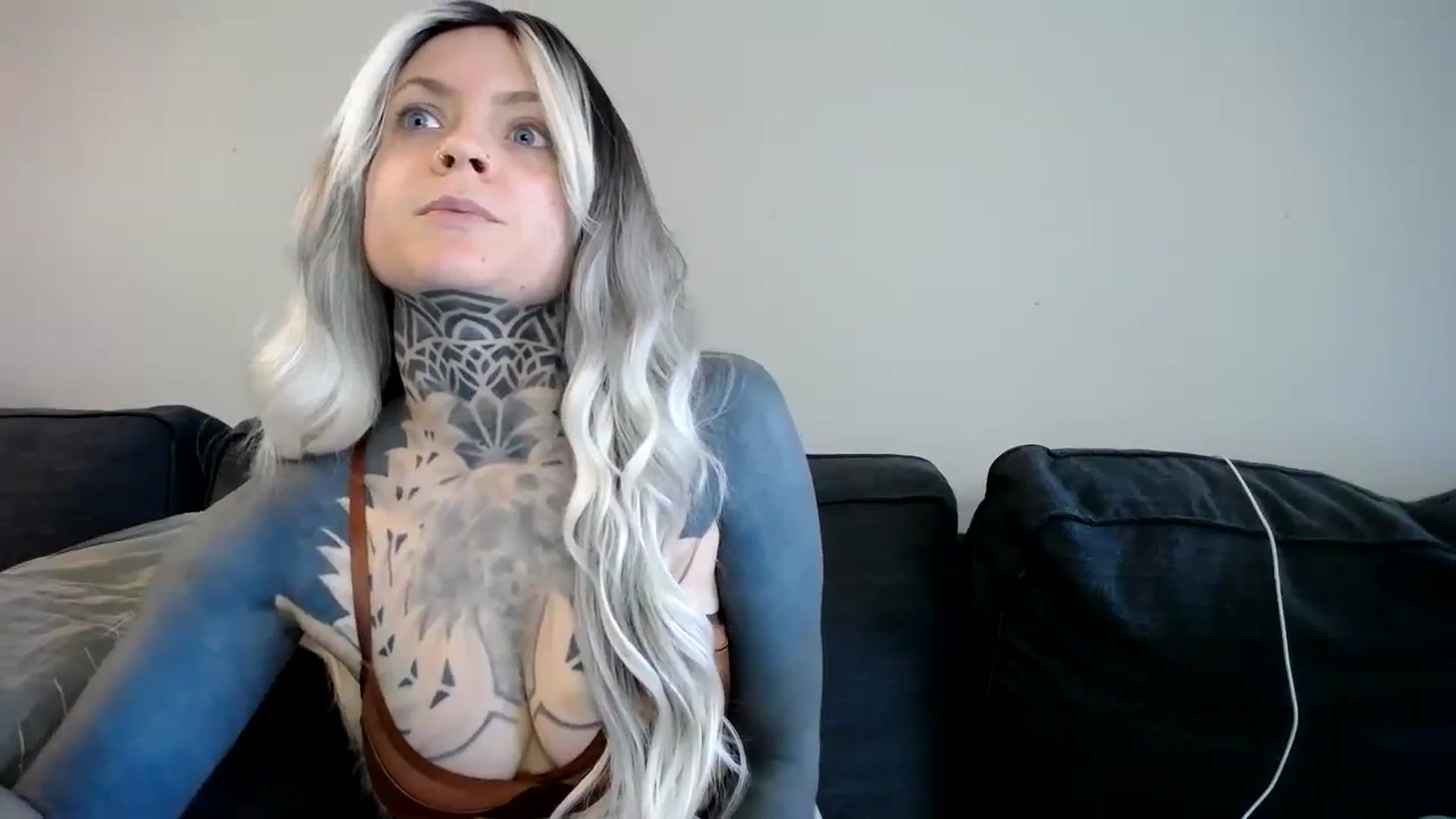 Gallery image thumbnail from ViVerdure's myfreecams stream on, 04/28/2024, 16:21 image 9 of 20
