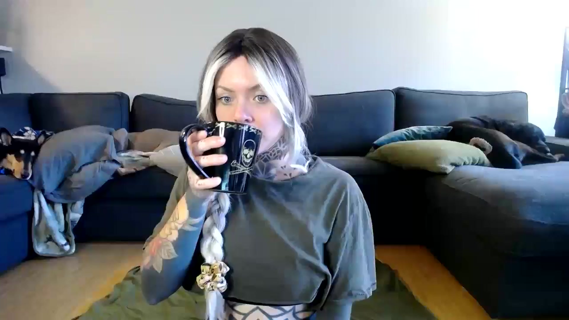 Gallery image thumbnail from ViVerdure's myfreecams stream on, 06/27/2024, 19:03 image 1 of 20