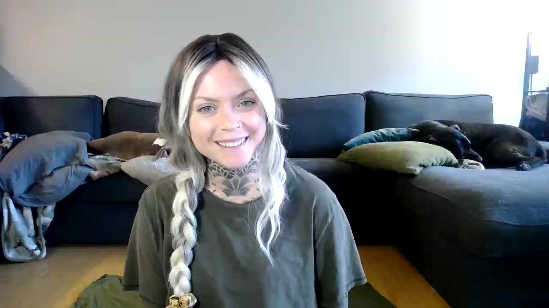 Gallery image thumbnail from ViVerdure's myfreecams stream on, 06/27/2024, 19:03 image 10 of 20