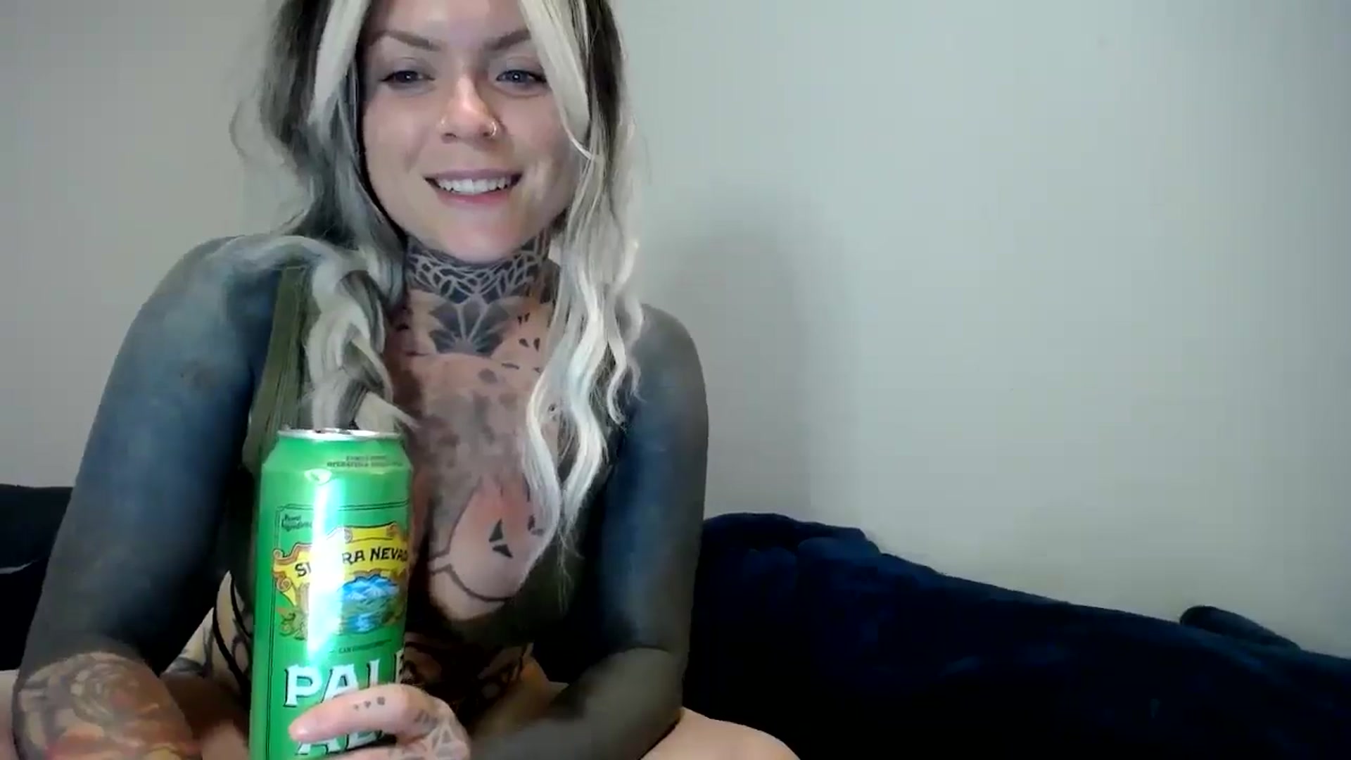 Gallery image thumbnail from ViVerdure's myfreecams stream on, 06/28/2024, 05:49 image 18 of 20