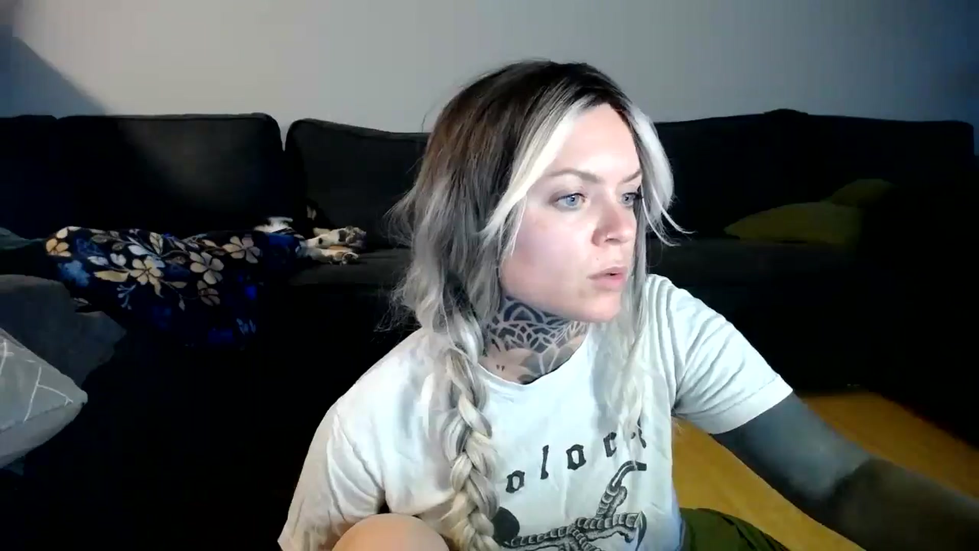 Gallery image thumbnail from ViVerdure's myfreecams stream on, 06/30/2024, 05:03 image 10 of 20