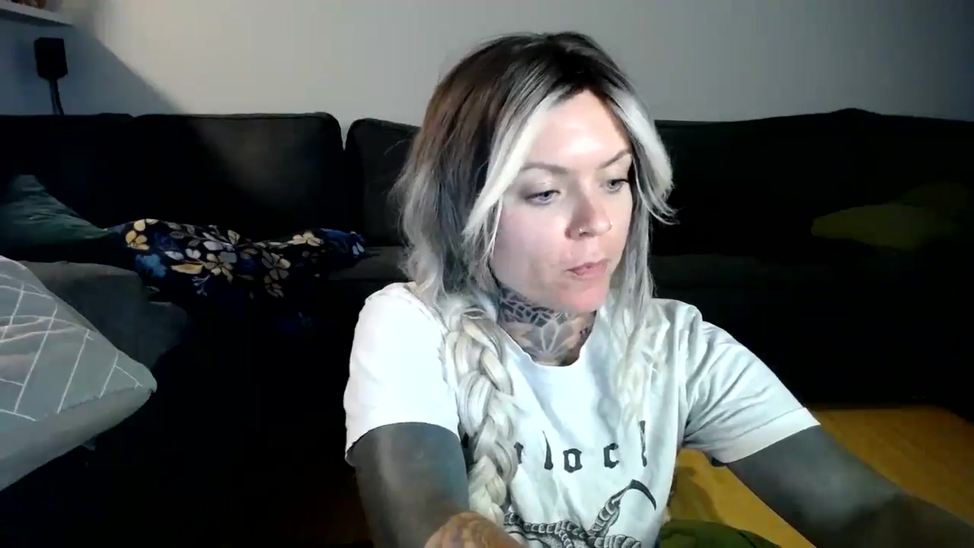 Gallery image thumbnail from ViVerdure's myfreecams stream on, 06/30/2024, 05:03 image 13 of 20