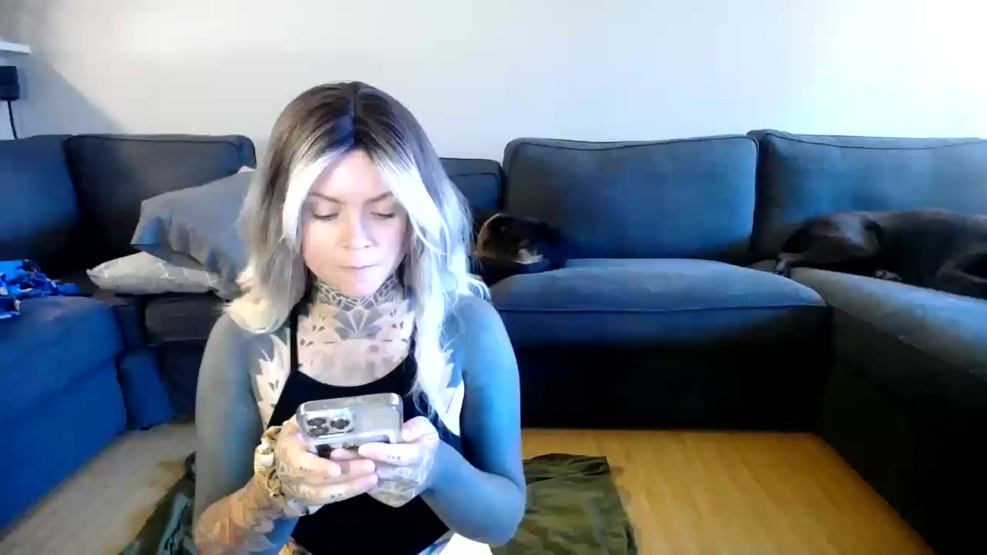 Gallery image thumbnail from ViVerdure's myfreecams stream on, 07/11/2024, 19:08 image 1 of 20