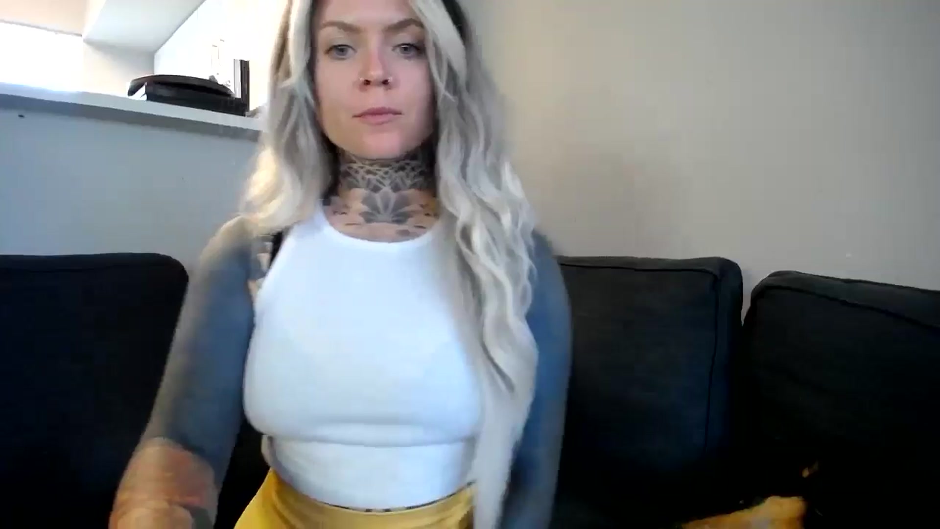 Gallery image thumbnail from ViVerdure's myfreecams stream on, 08/13/2024, 16:36 image 15 of 20