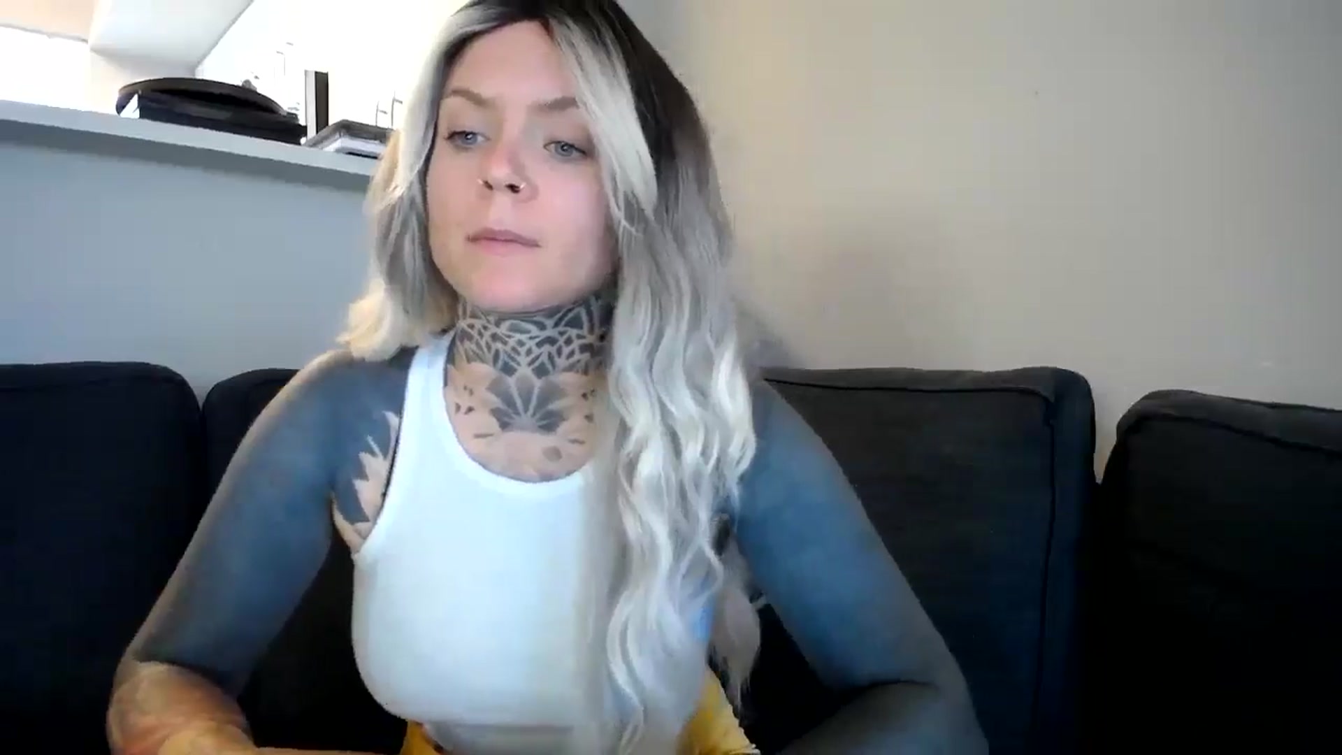 Gallery image thumbnail from ViVerdure's myfreecams stream on, 08/13/2024, 16:36 image 18 of 20