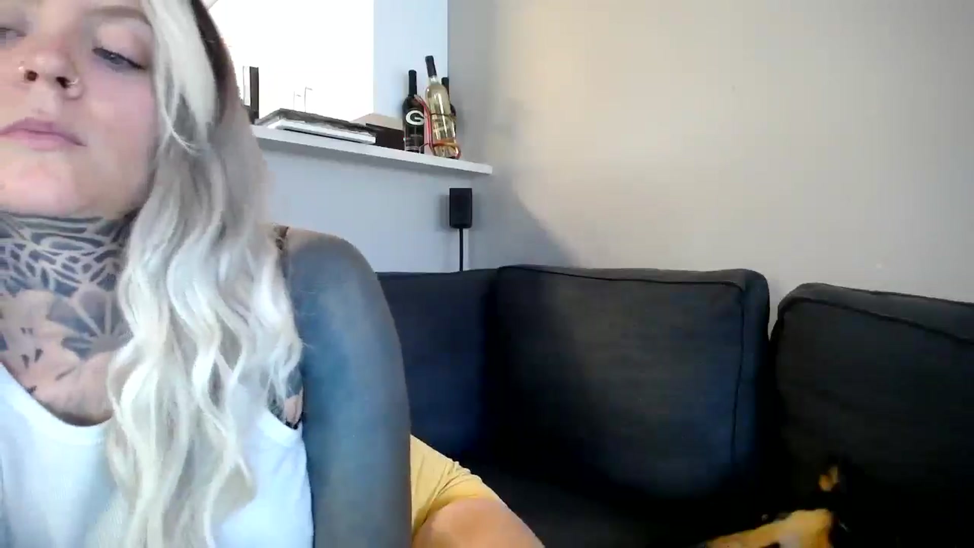 Gallery image thumbnail from ViVerdure's myfreecams stream on, 08/13/2024, 16:36 image 17 of 20