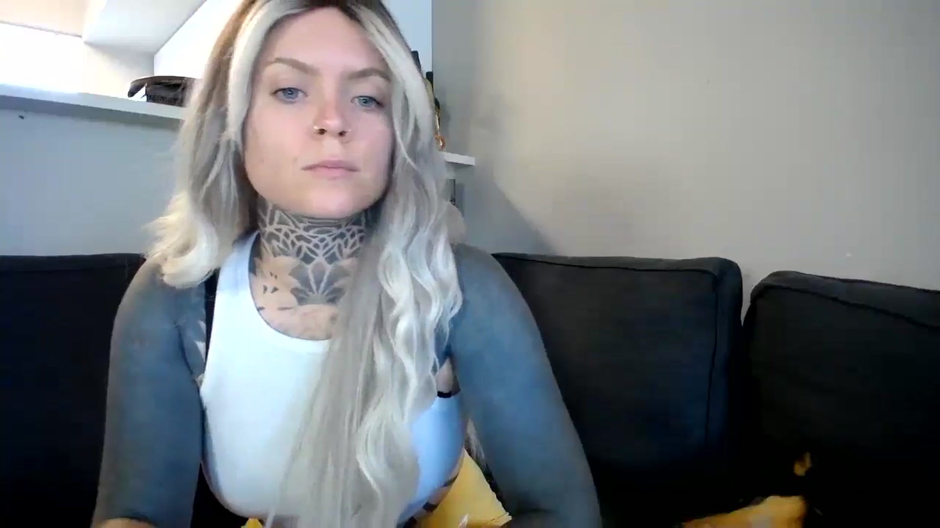 Gallery image thumbnail from ViVerdure's myfreecams stream on, 08/13/2024, 16:36 image 11 of 20