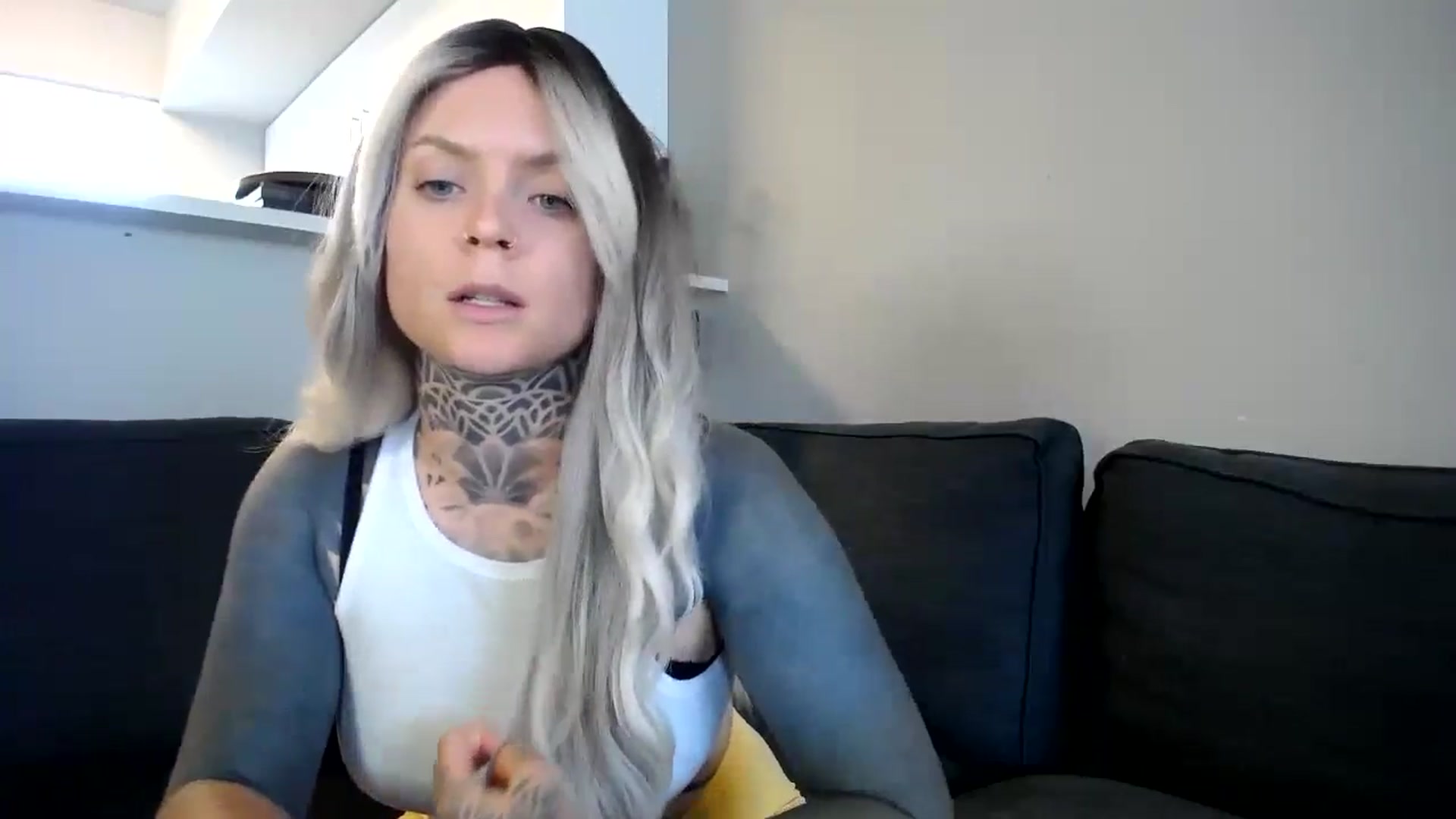 Gallery image thumbnail from ViVerdure's myfreecams stream on, 08/13/2024, 18:19 image 15 of 20