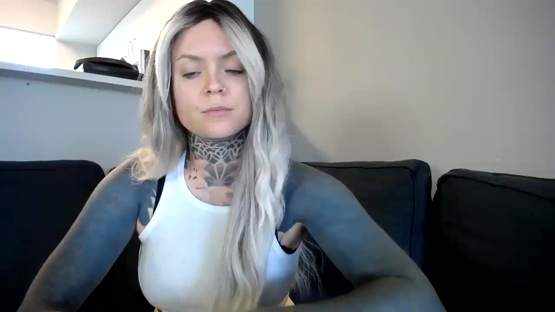 Gallery image thumbnail from ViVerdure's myfreecams stream on, 08/13/2024, 19:03 image 4 of 20
