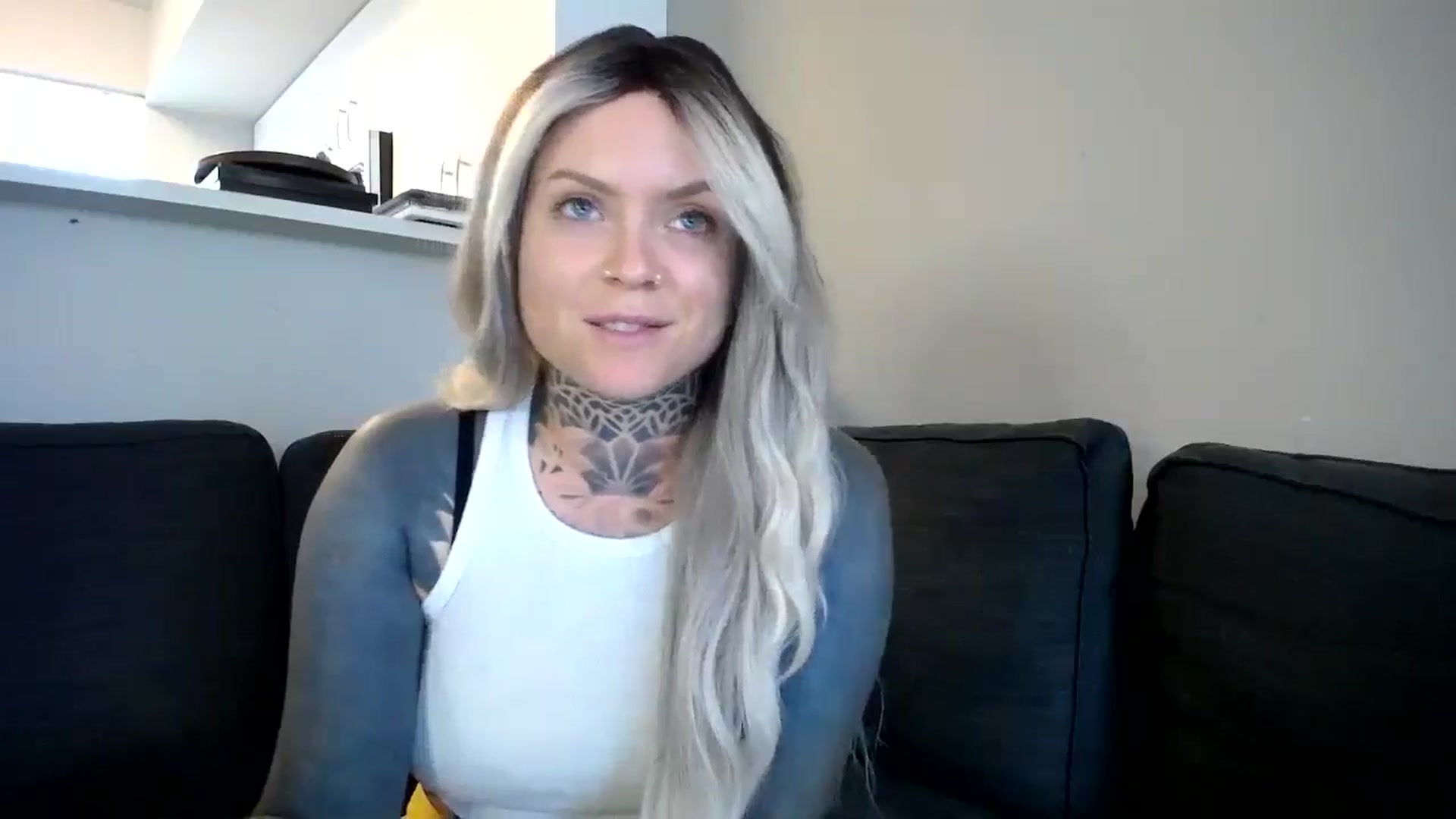 Gallery image thumbnail from ViVerdure's myfreecams stream on, 08/13/2024, 19:03 image 6 of 20