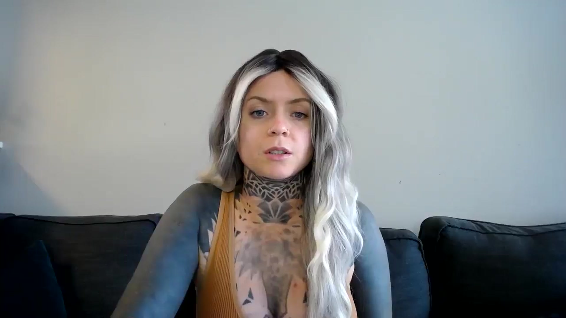 Gallery image thumbnail from ViVerdure's myfreecams stream on, 08/20/2024, 19:04 image 17 of 20