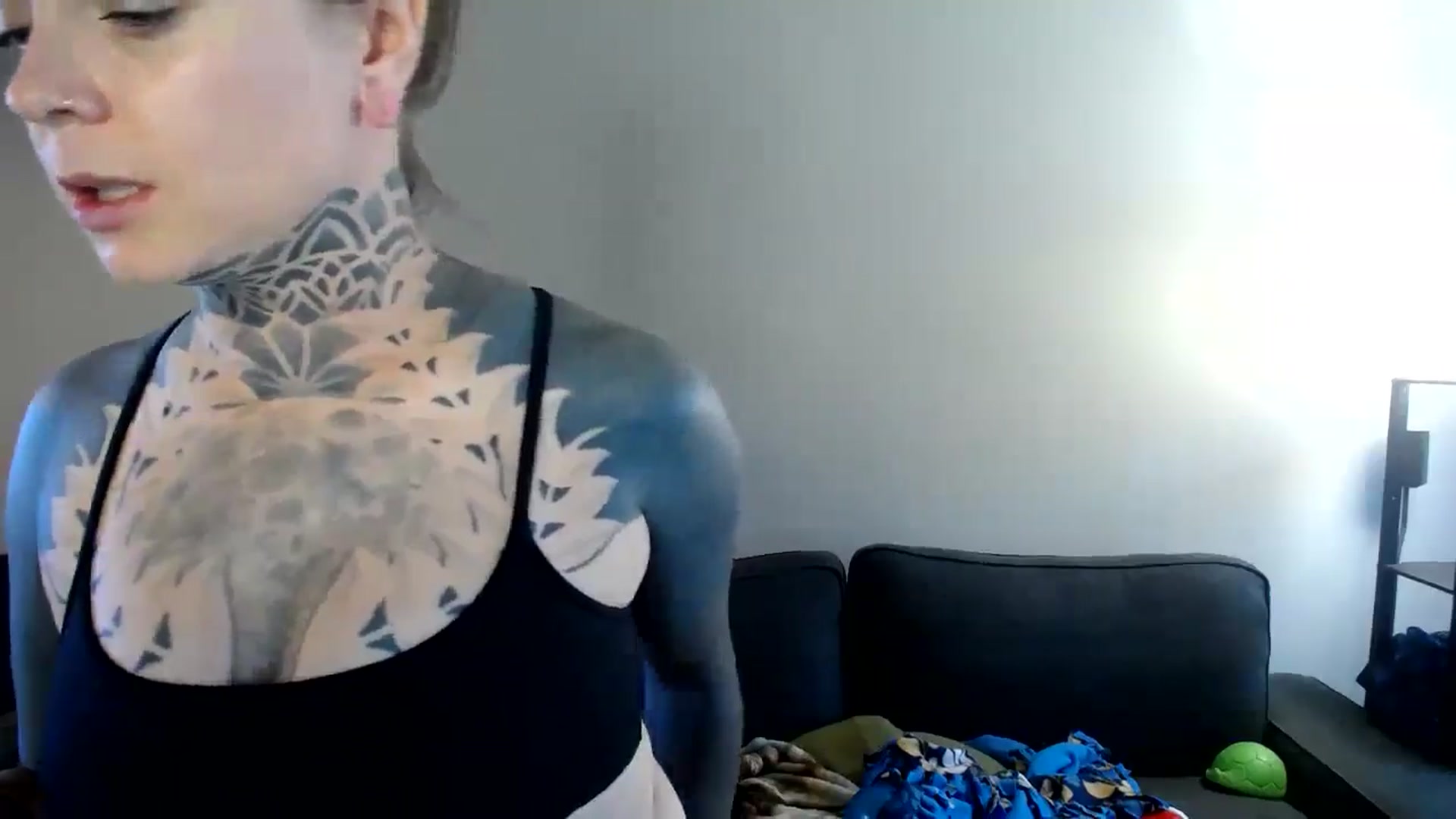 Gallery image thumbnail from ViVerdure's myfreecams stream on, 09/21/2024, 24:08 image 17 of 20