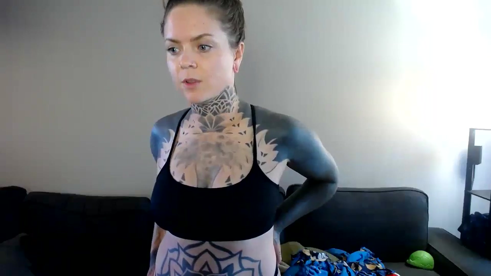 Gallery image thumbnail from ViVerdure's myfreecams stream on, 09/21/2024, 24:08 image 5 of 20