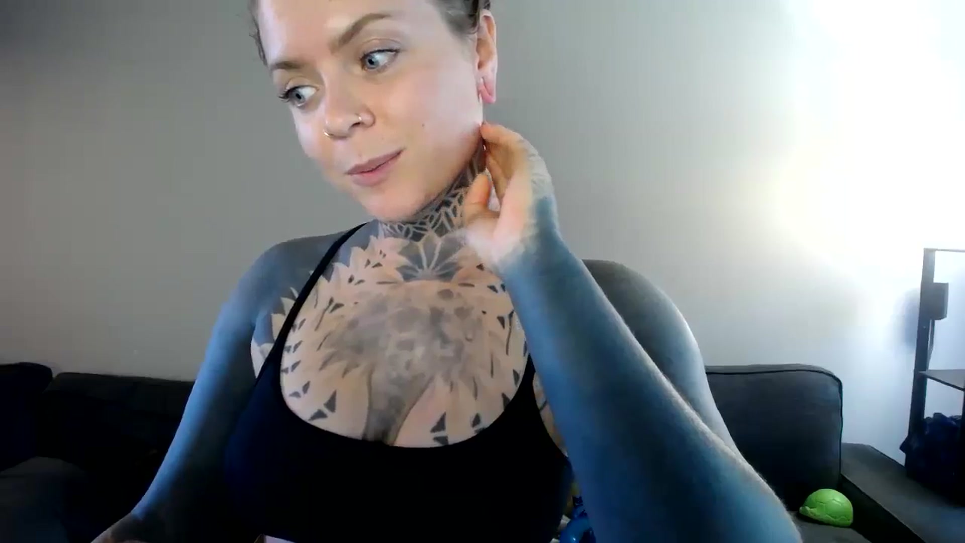 Gallery image thumbnail from ViVerdure's myfreecams stream on, 09/21/2024, 24:08 image 14 of 20