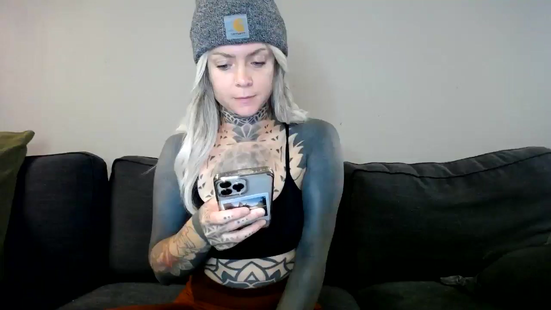 Gallery image thumbnail from ViVerdure's myfreecams stream on, 09/25/2024, 15:06 image 6 of 20