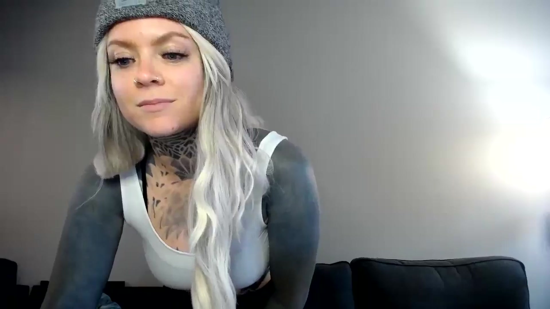 Gallery image thumbnail from ViVerdure's myfreecams stream on, 10/05/2024, 21:37 image 7 of 20
