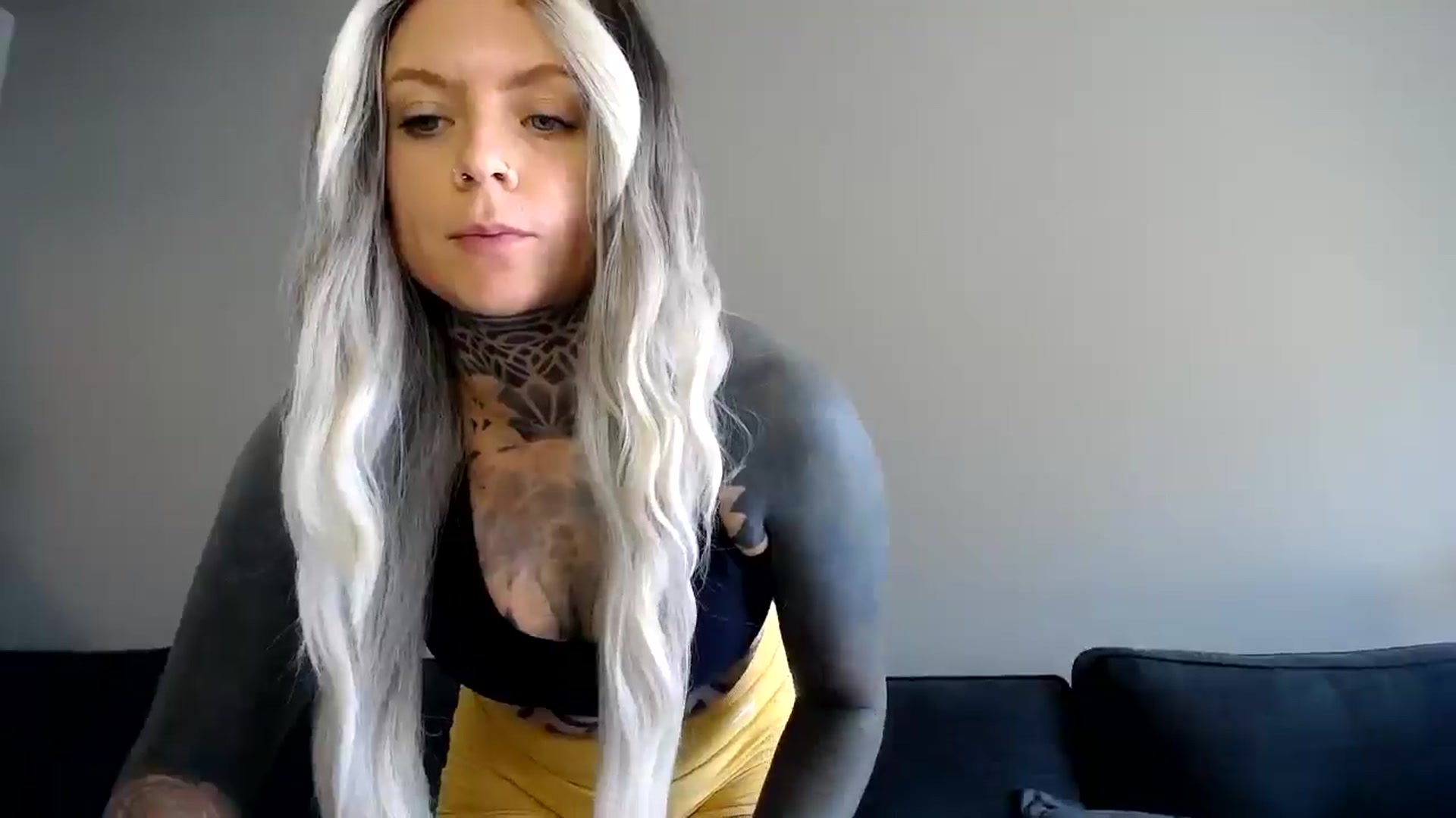 Gallery image thumbnail from ViVerdure's myfreecams stream on, 10/19/2024, 21:18 image 11 of 20