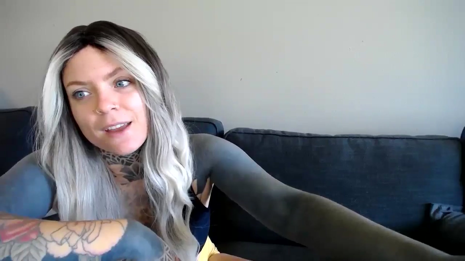 Gallery image thumbnail from ViVerdure's myfreecams stream on, 10/19/2024, 21:18 image 3 of 20