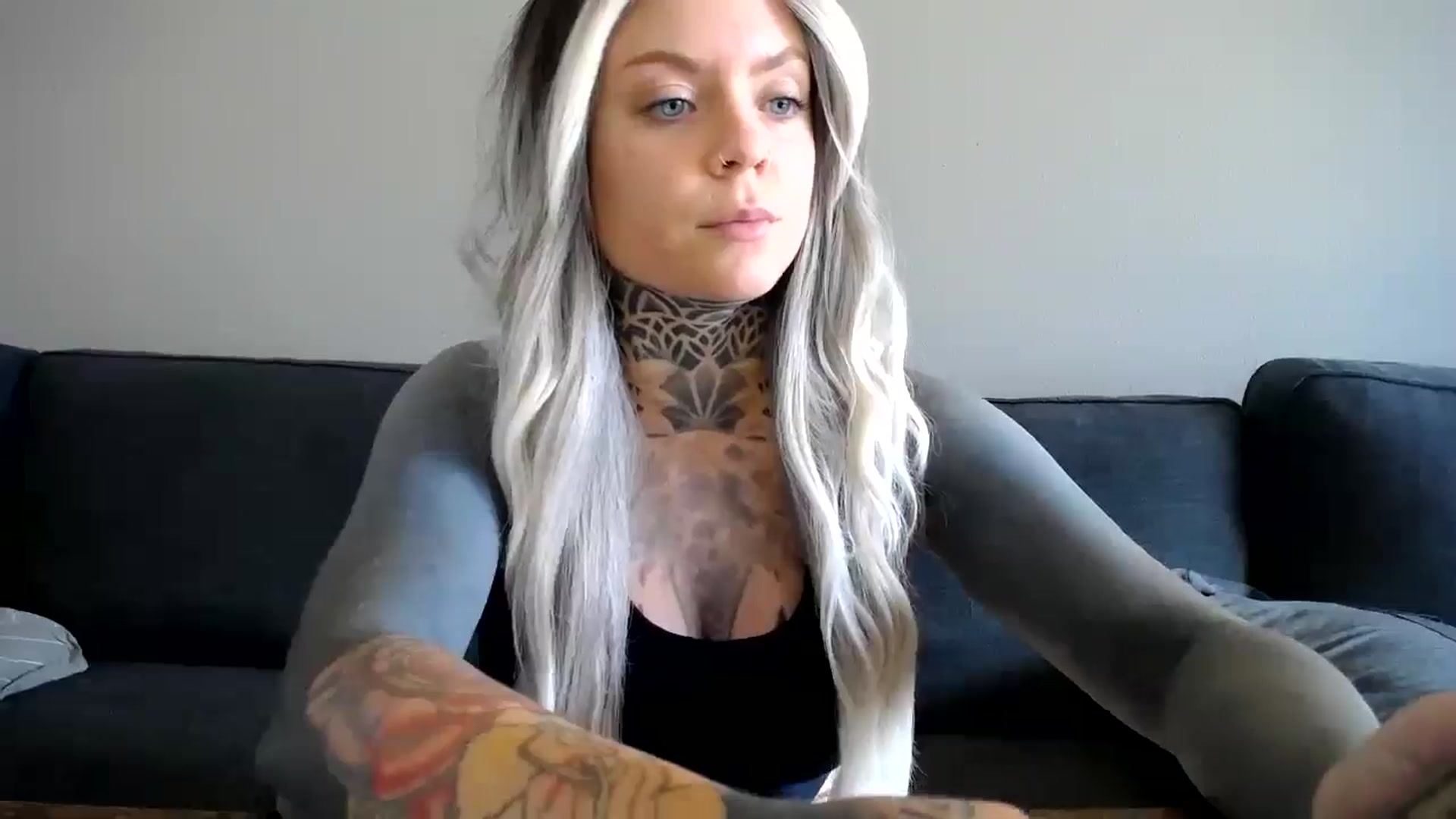 Gallery image thumbnail from ViVerdure's myfreecams stream on, 10/19/2024, 21:18 image 12 of 20