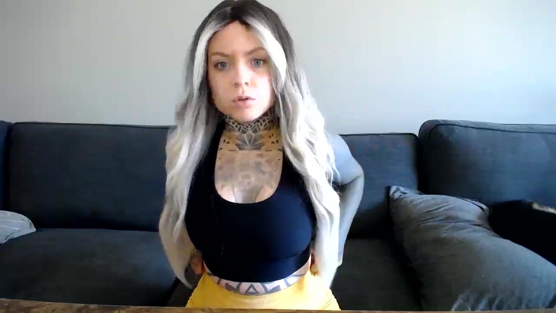 Gallery image thumbnail from ViVerdure's myfreecams stream on, 10/19/2024, 21:18 image 8 of 20