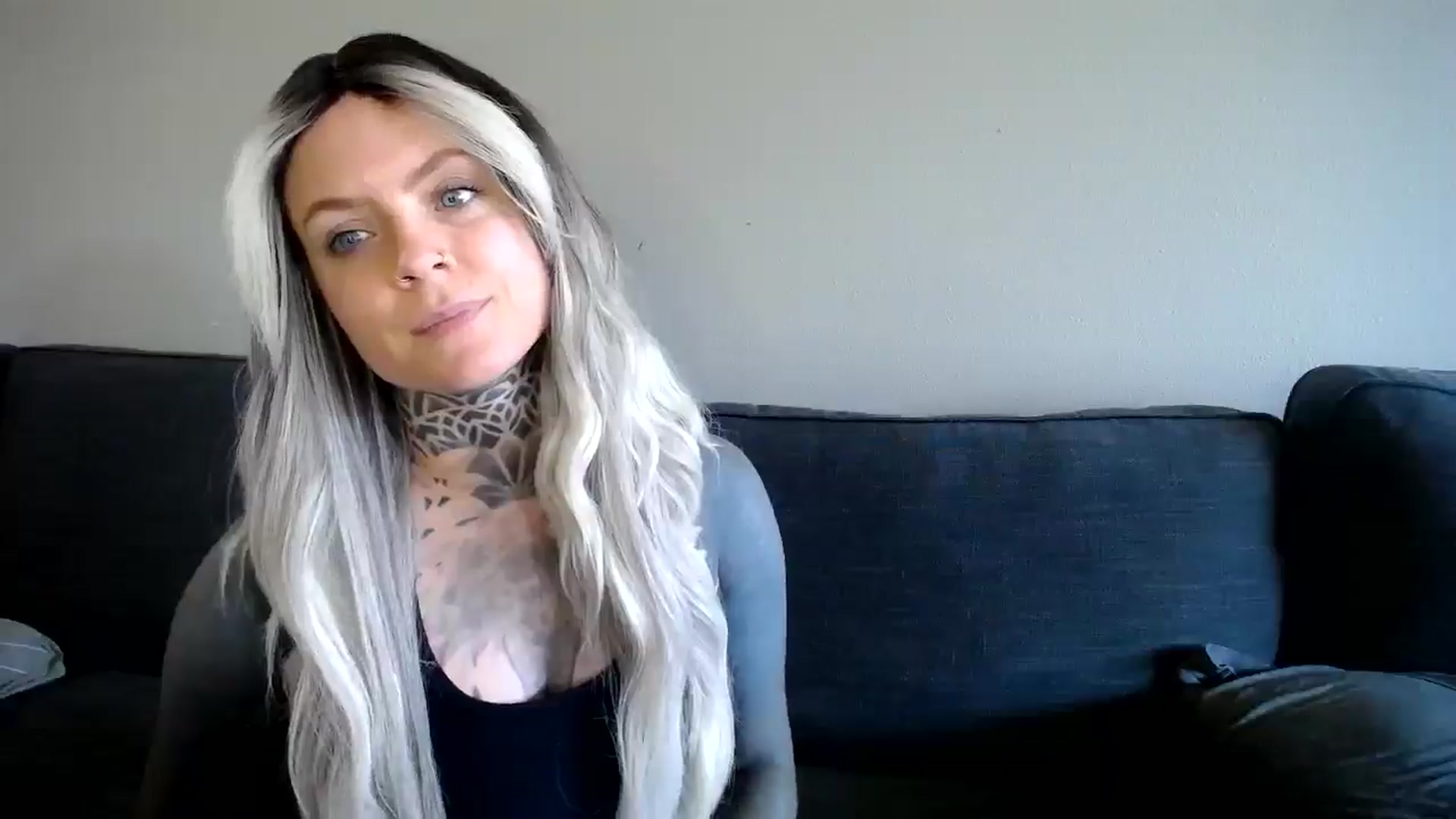 Gallery image thumbnail from ViVerdure's myfreecams stream on, 10/19/2024, 23:01 image 2 of 20