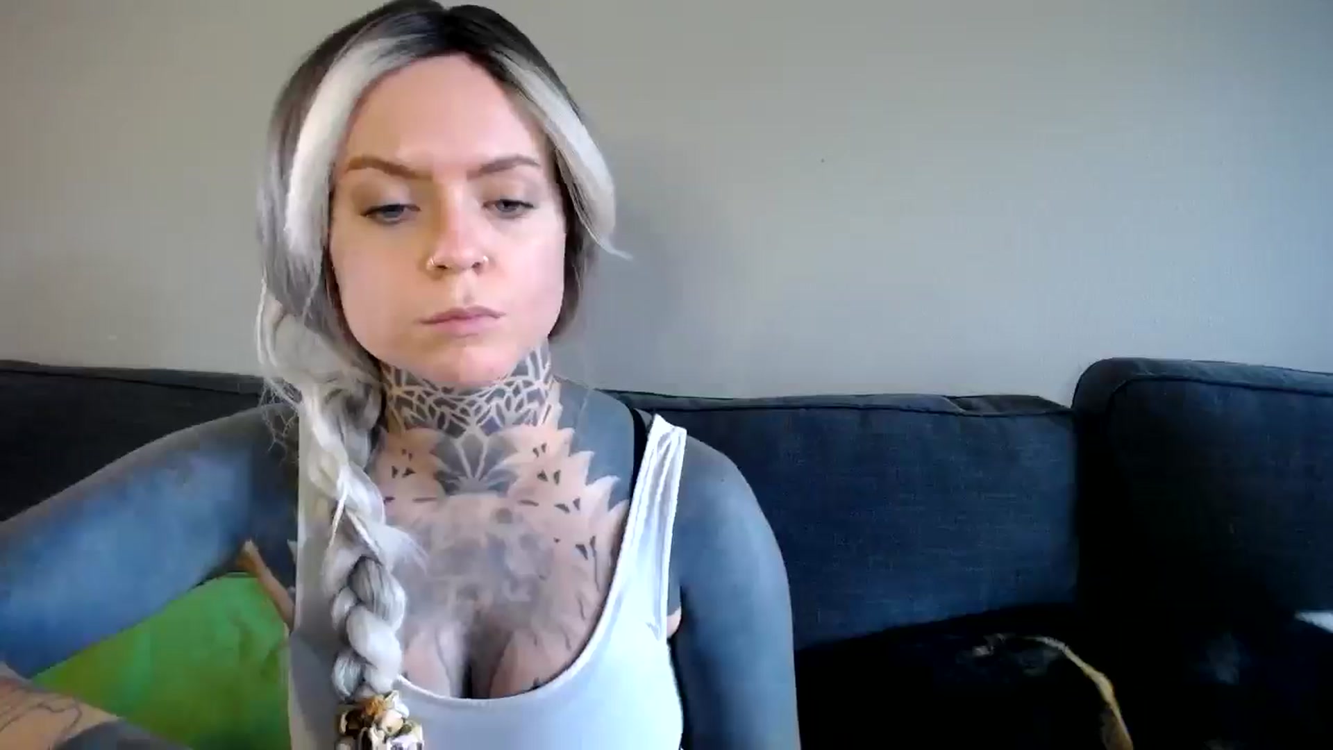 Gallery image thumbnail from ViVerdure's myfreecams stream on, 10/27/2024, 19:30 image 13 of 20
