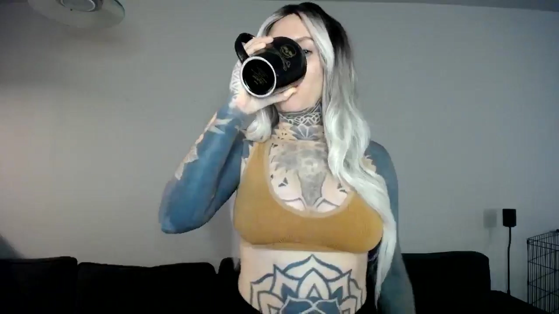 Gallery image thumbnail from ViVerdure's myfreecams stream on, 11/16/2024, 17:01 image 2 of 20