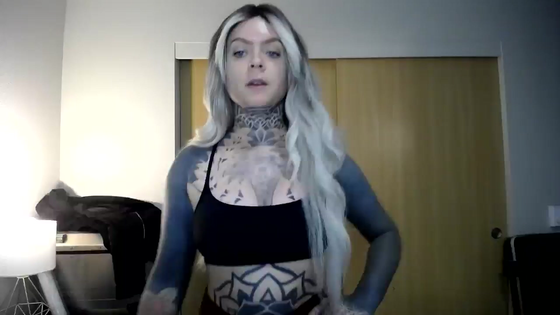 Gallery image thumbnail from ViVerdure's myfreecams stream on, 11/17/2024, 15:31 image 4 of 20