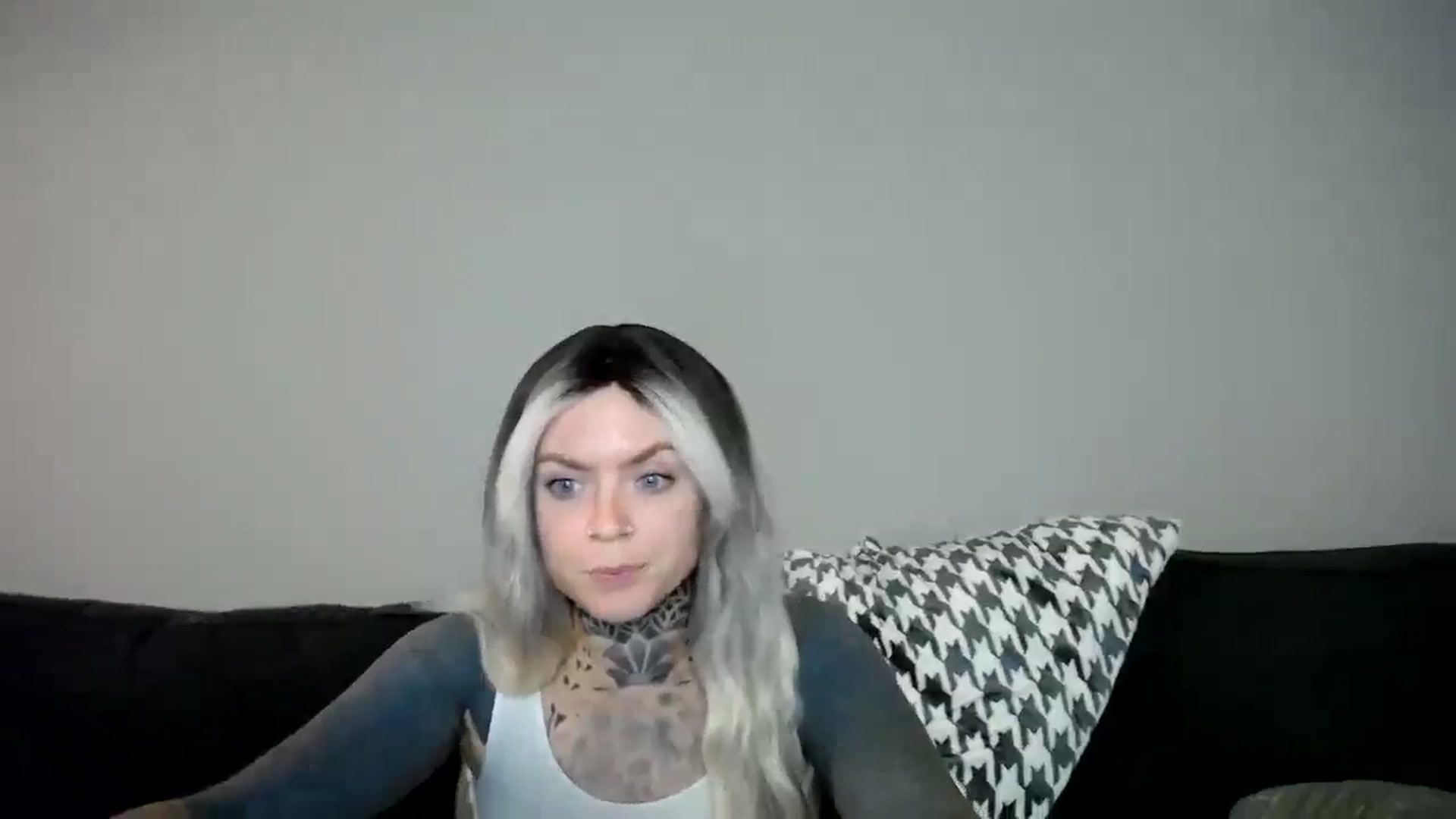 Gallery image thumbnail from ViVerdure's myfreecams stream on, 11/27/2024, 07:32 image 12 of 20