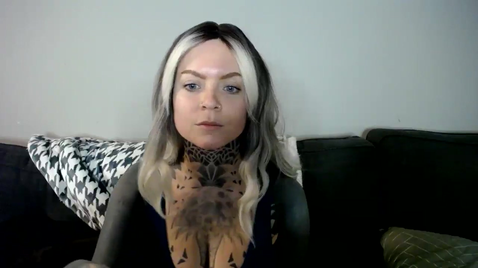 Gallery image thumbnail from ViVerdure's myfreecams stream on, 12/14/2024, 16:17 image 15 of 20