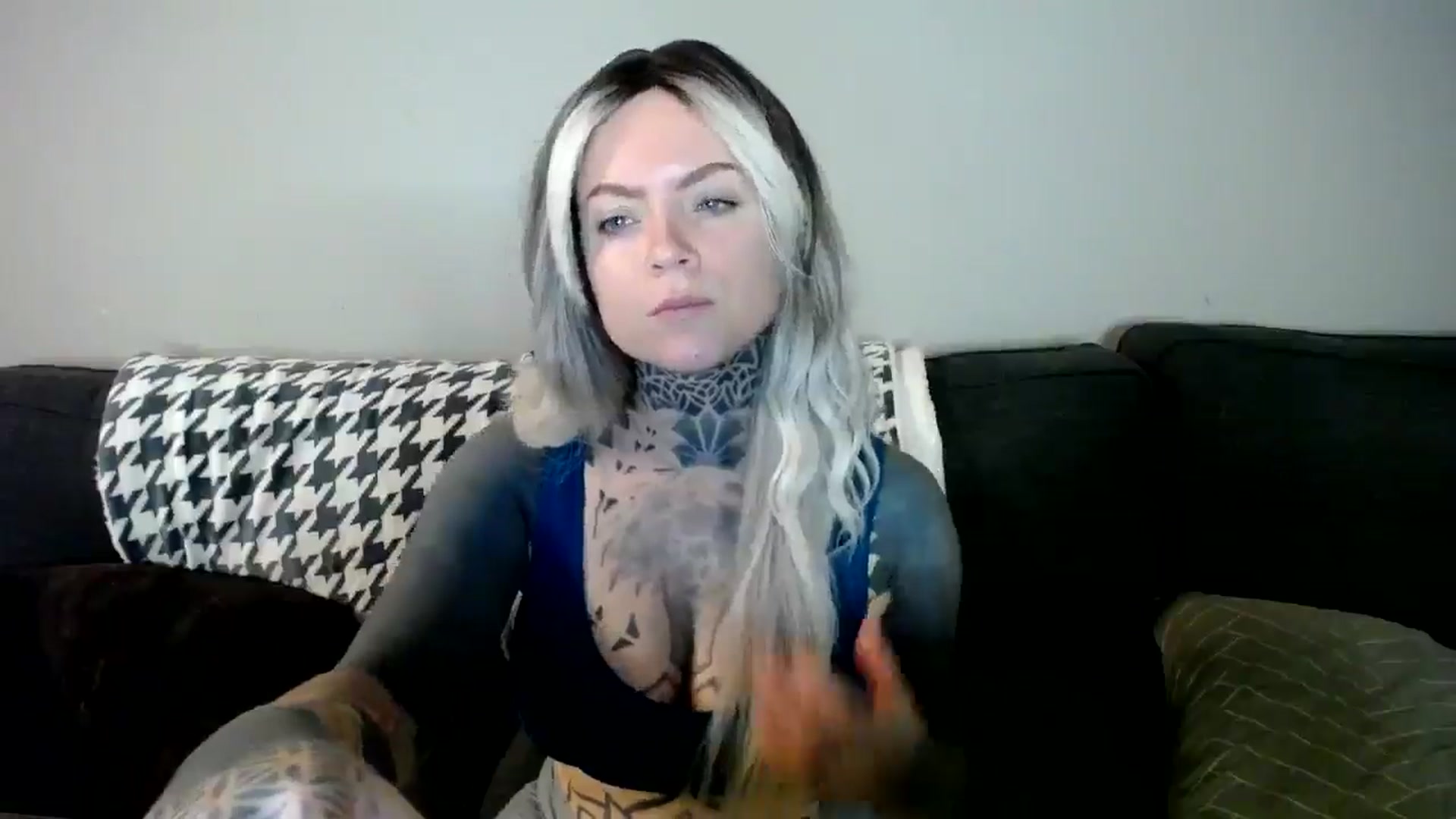 Gallery image thumbnail from ViVerdure's myfreecams stream on, 12/14/2024, 16:17 image 4 of 20