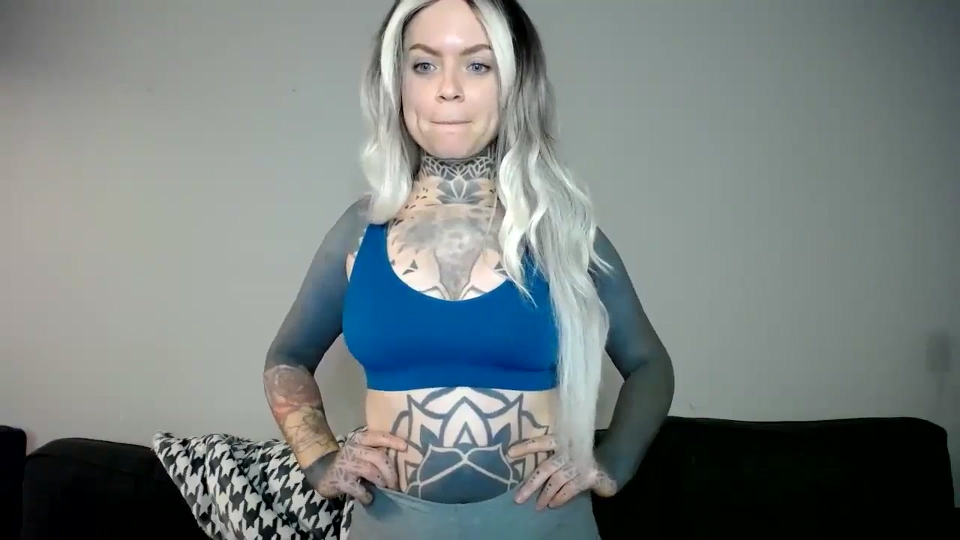 Gallery image thumbnail from ViVerdure's myfreecams stream on, 12/14/2024, 16:17 image 18 of 20