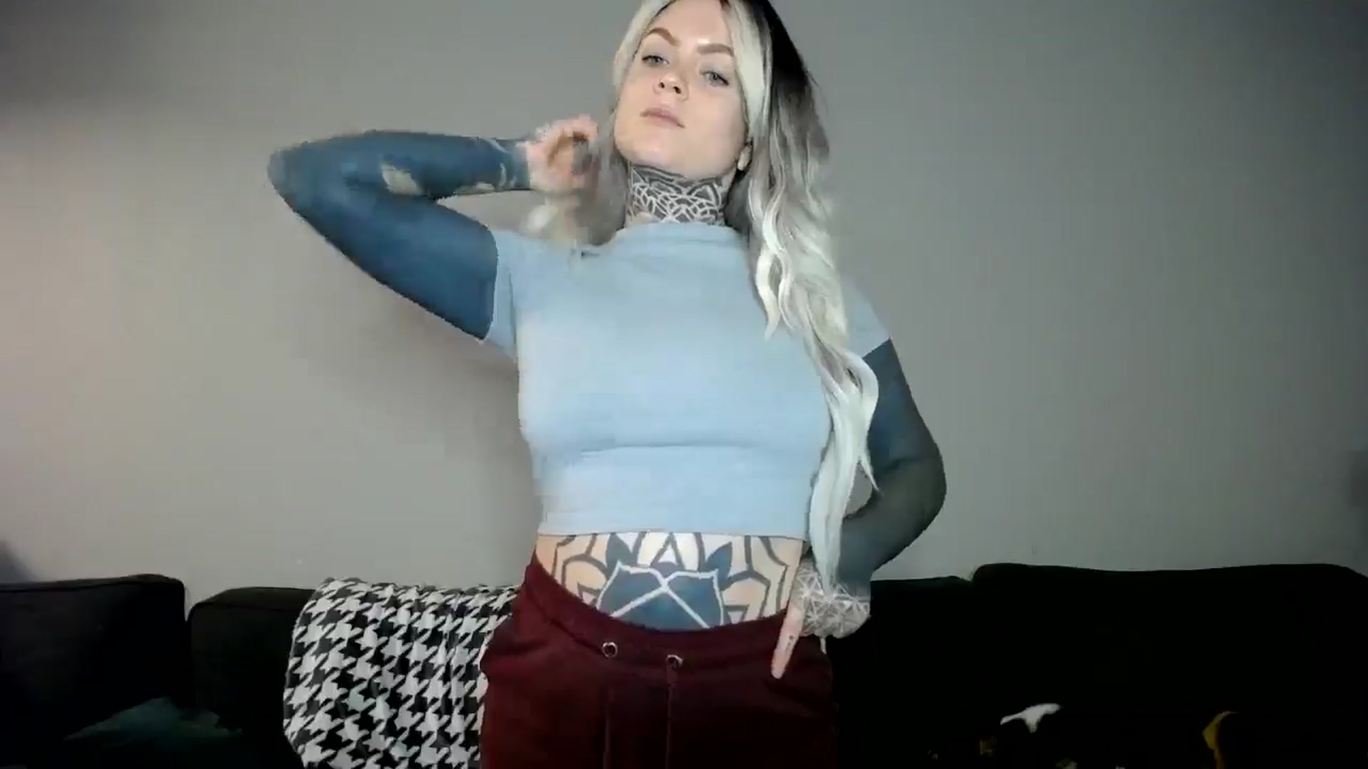 Gallery image thumbnail from ViVerdure's myfreecams stream on, 12/15/2024, 16:47 image 4 of 20