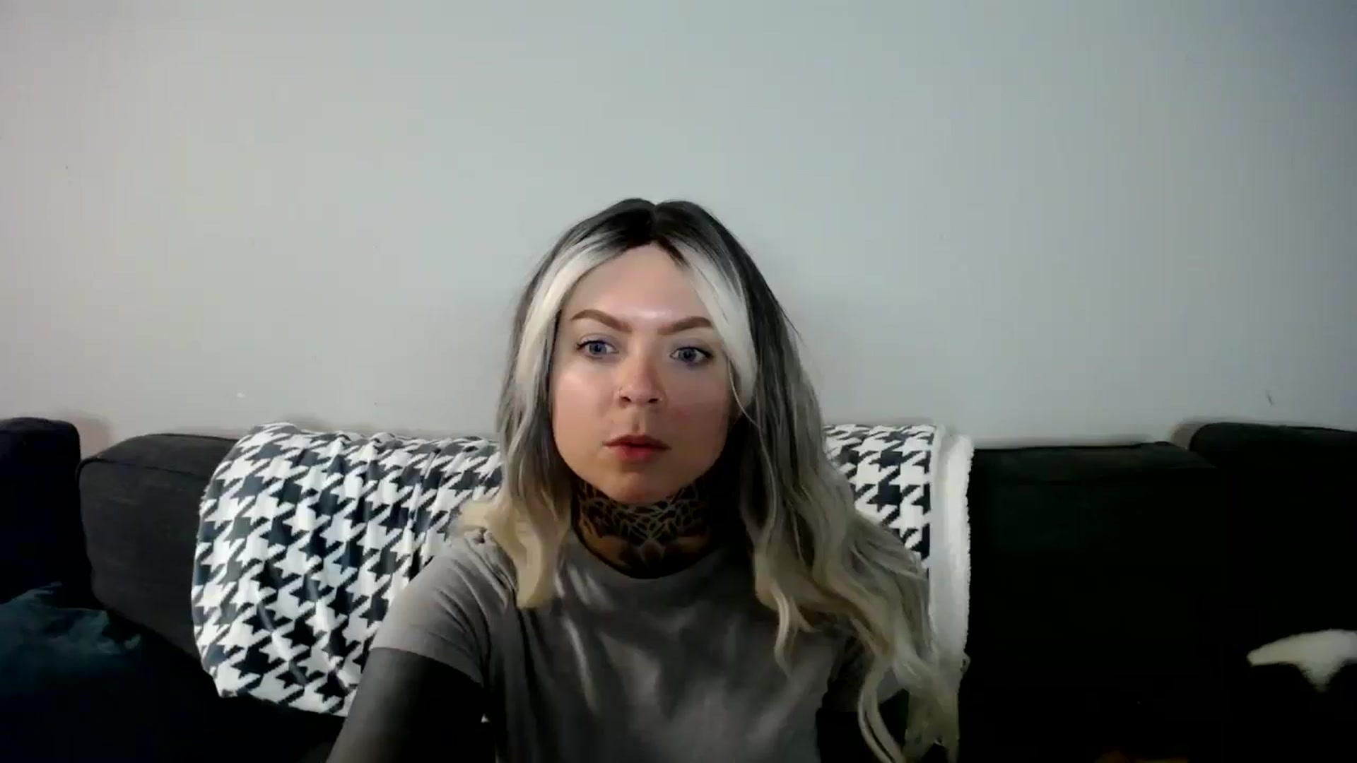 Gallery image thumbnail from ViVerdure's myfreecams stream on, 12/15/2024, 16:47 image 1 of 20