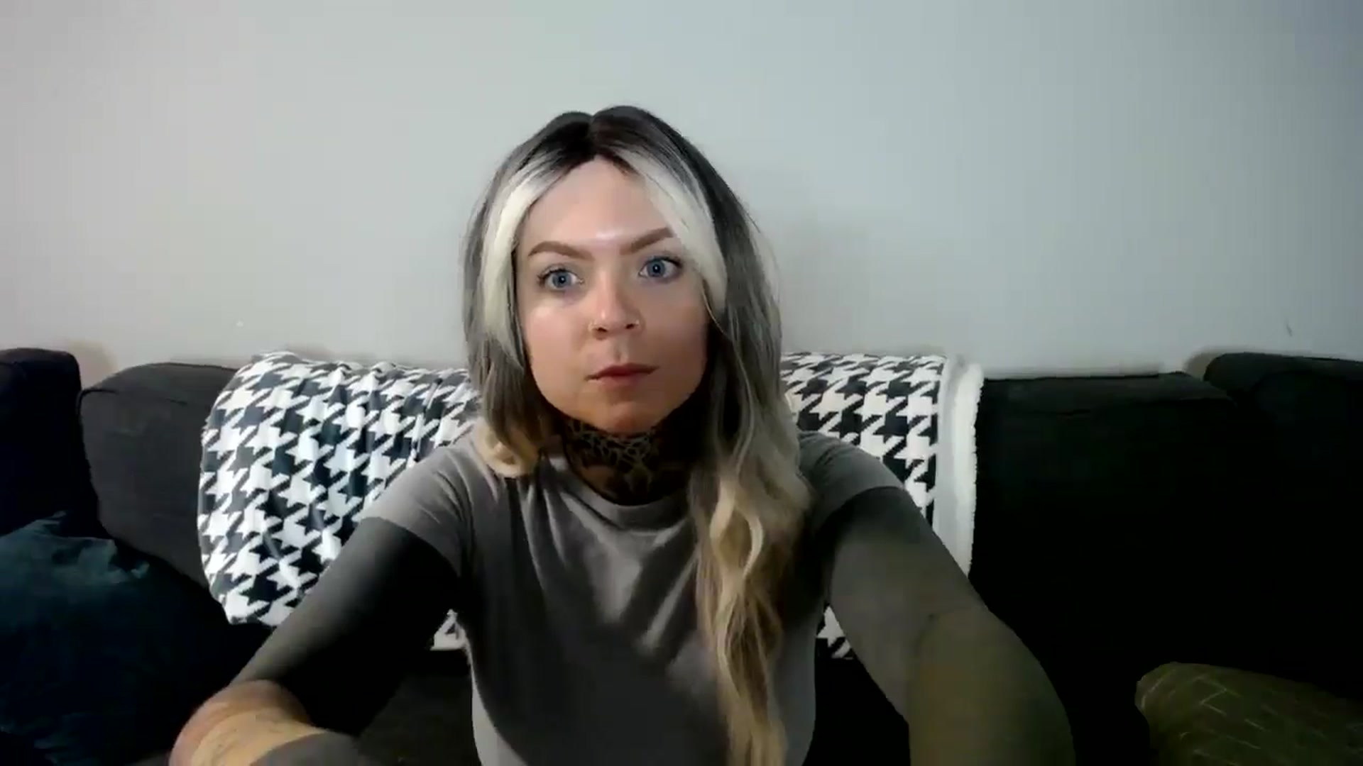 Gallery image thumbnail from ViVerdure's myfreecams stream on, 12/15/2024, 16:47 image 2 of 20