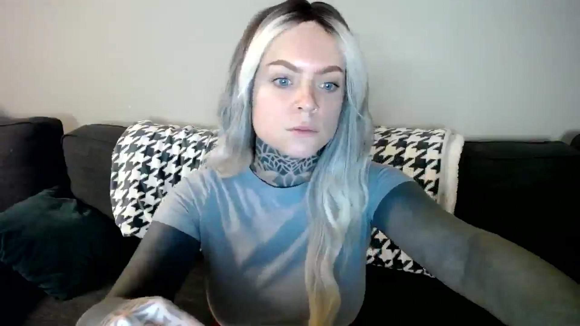 Gallery image thumbnail from ViVerdure's myfreecams stream on, 12/15/2024, 16:47 image 14 of 20