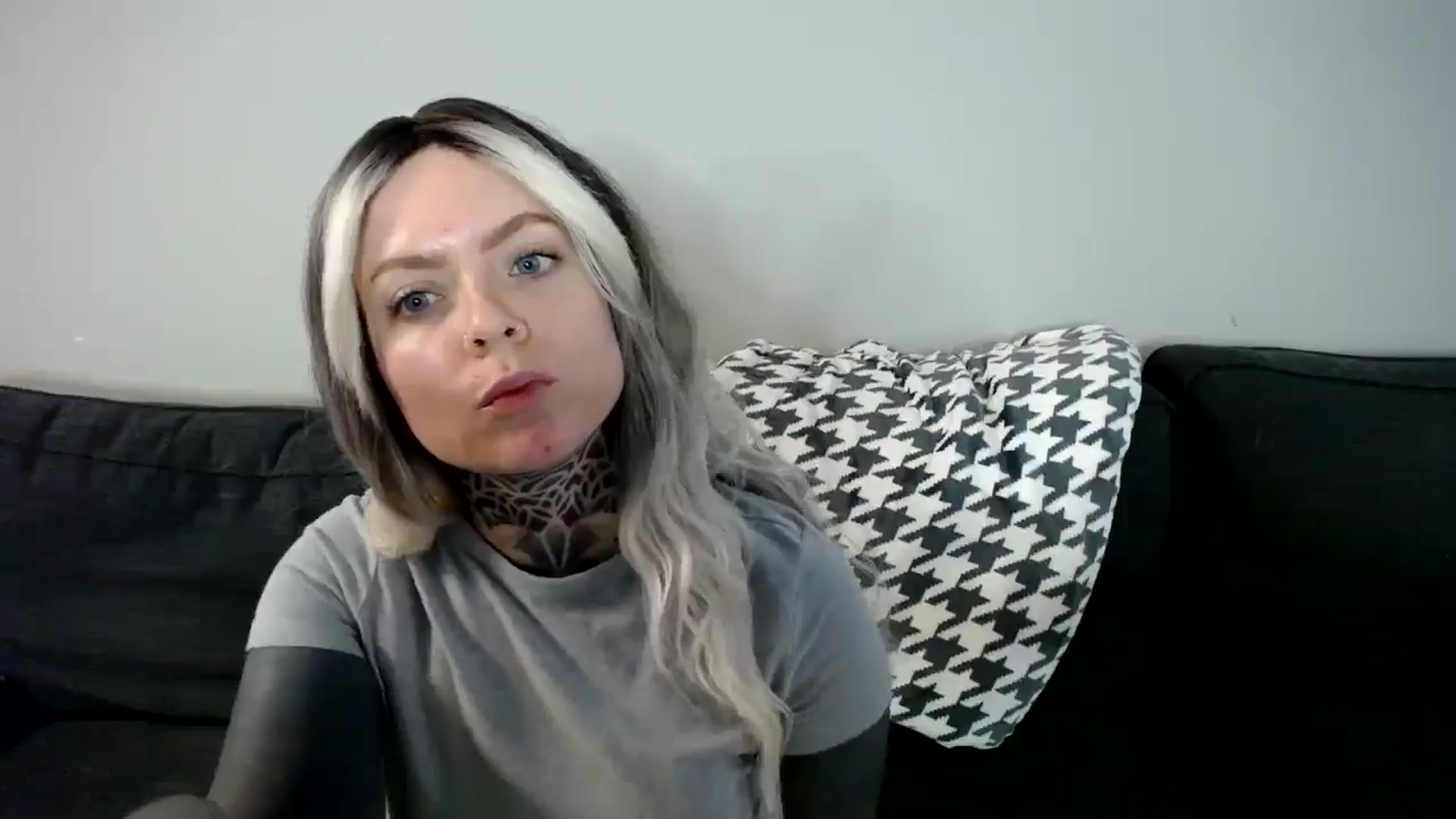 Gallery image thumbnail from ViVerdure's myfreecams stream on, 12/20/2024, 16:33 image 20 of 20