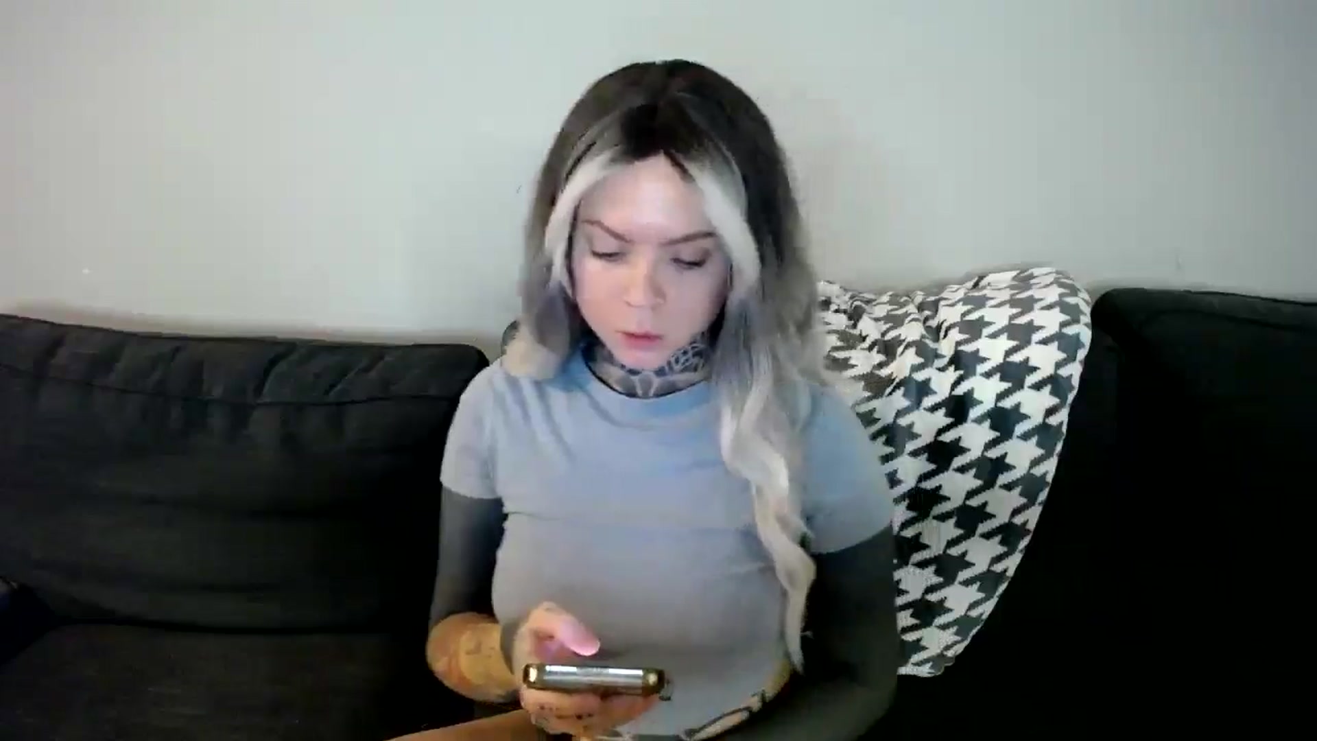 Gallery image thumbnail from ViVerdure's myfreecams stream on, 12/20/2024, 16:33 image 14 of 20