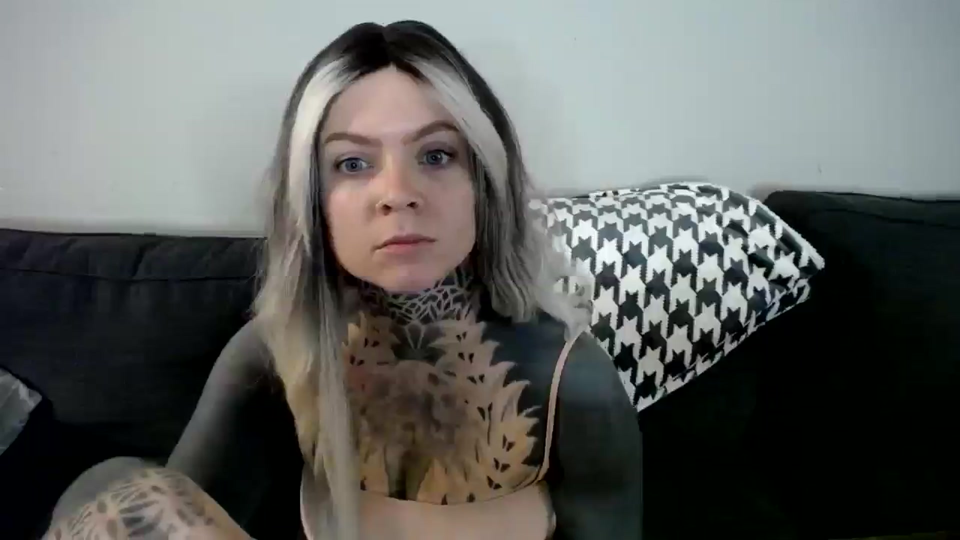 Gallery image thumbnail from ViVerdure's myfreecams stream on, 12/22/2024, 16:28 image 11 of 20