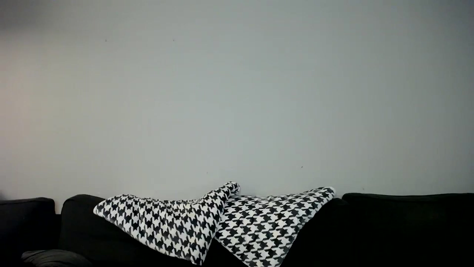 Gallery image thumbnail from ViVerdure's myfreecams stream on, 01/02/2025, 06:10 image 17 of 20