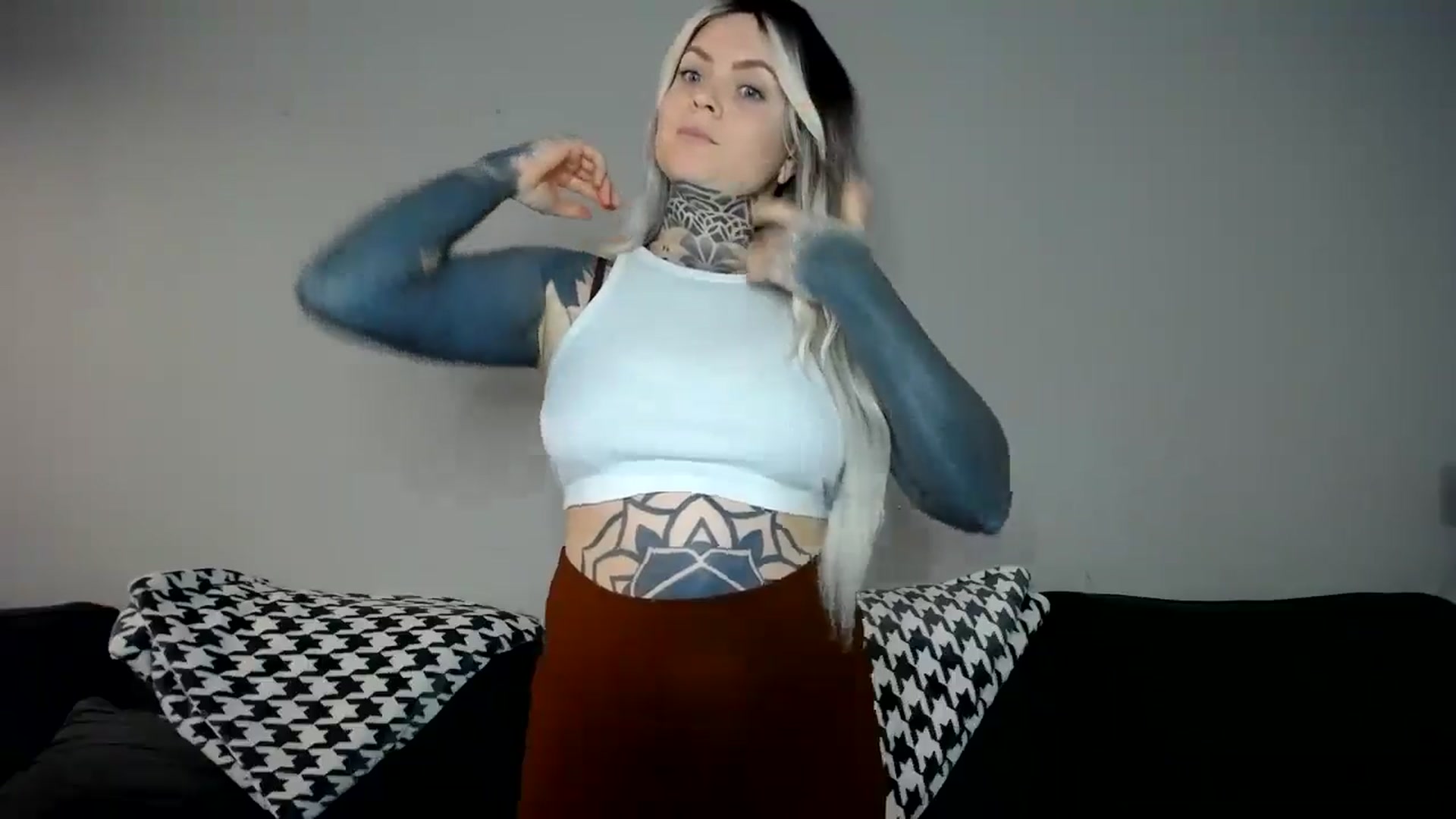 Gallery image thumbnail from ViVerdure's myfreecams stream on, 01/03/2025, 16:58 image 17 of 20
