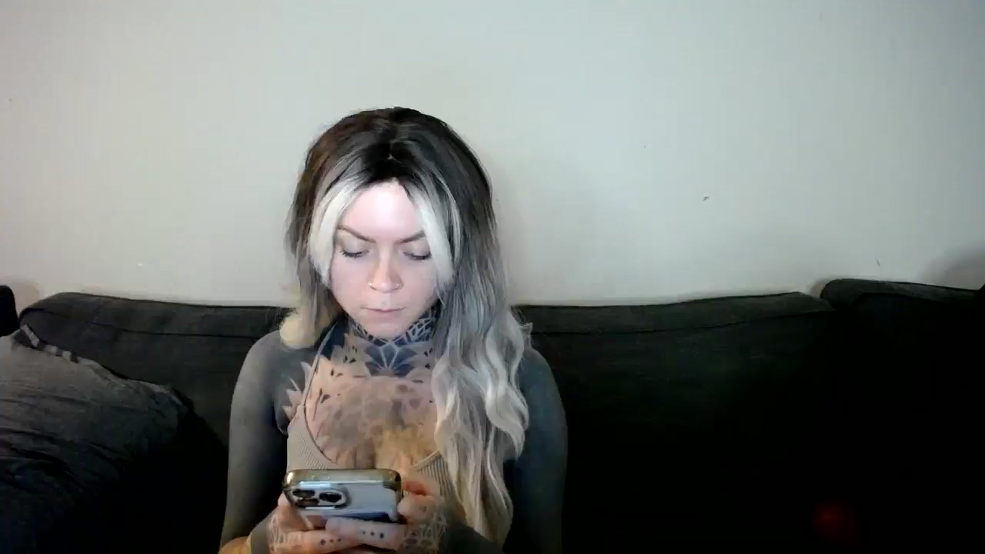 Gallery image thumbnail from ViVerdure's myfreecams stream on, 01/05/2025, 16:49 image 5 of 20